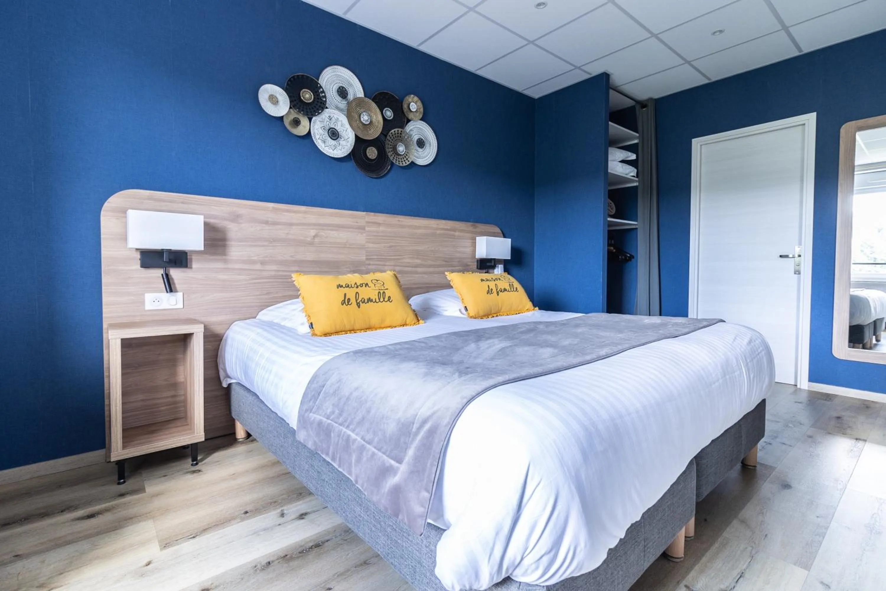 Bedroom, Bed in Hôtel De La Plage