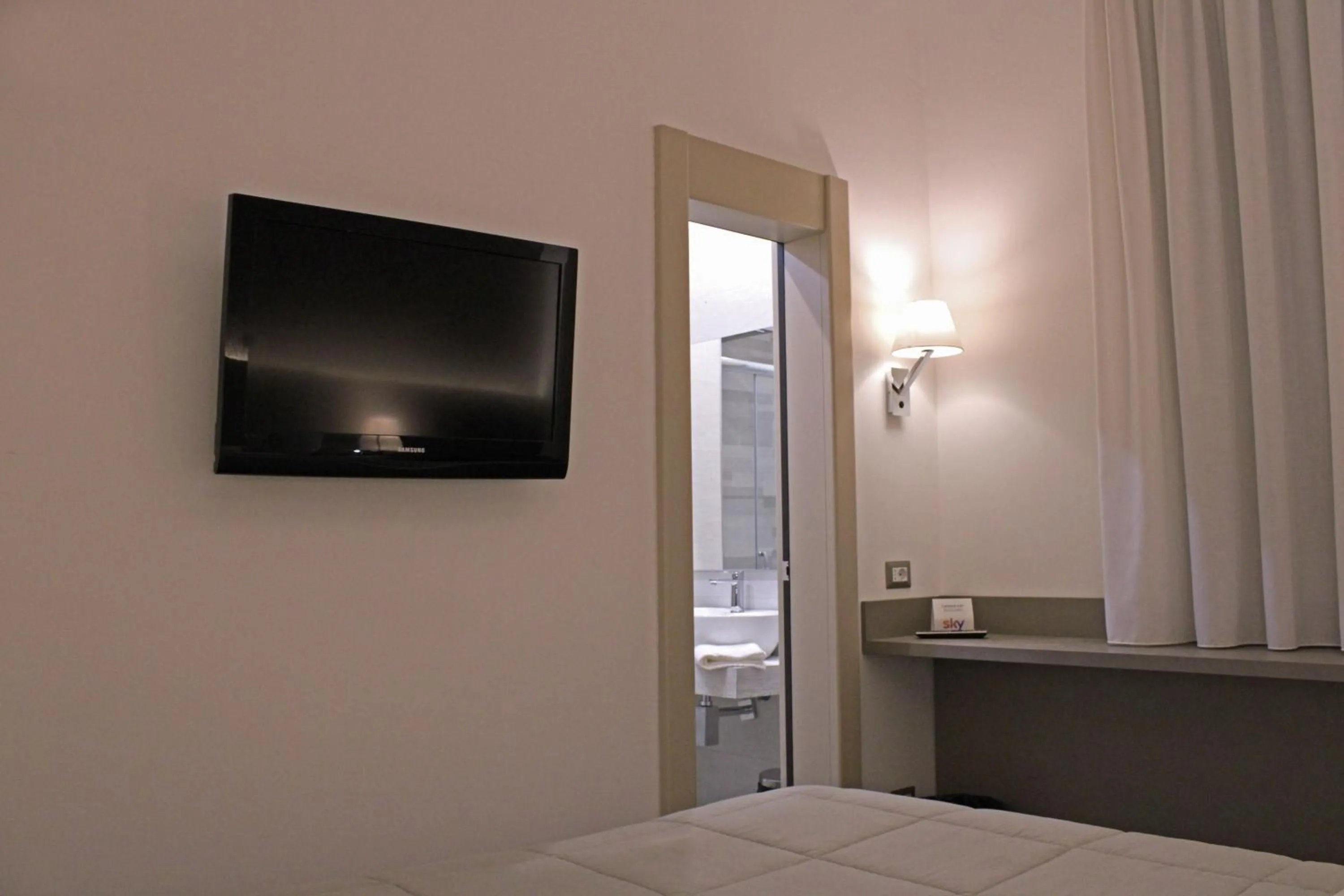 TV and multimedia in Viva Hotel Avellino