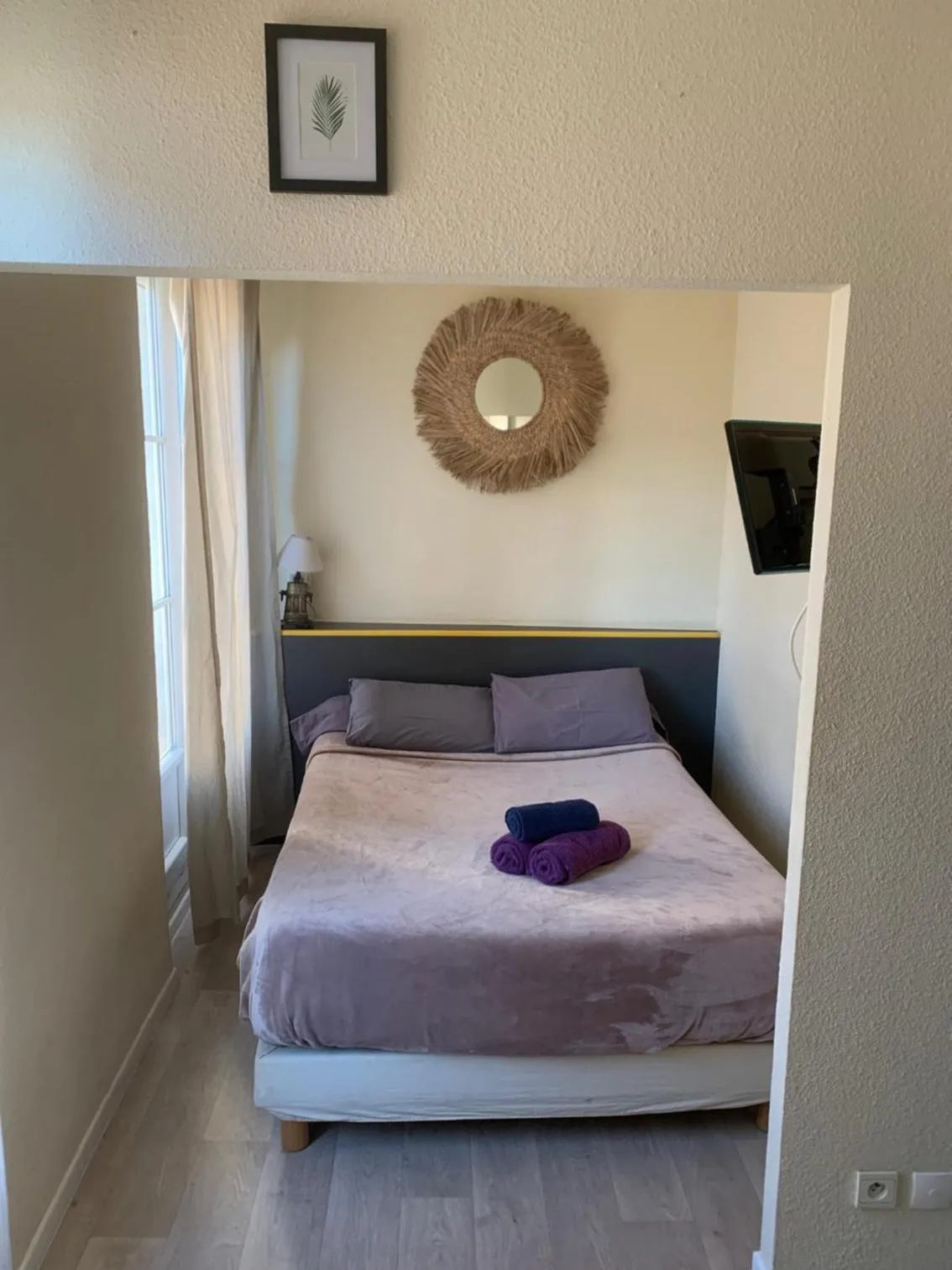 Bedroom, Bed in Résidence Meublée Services