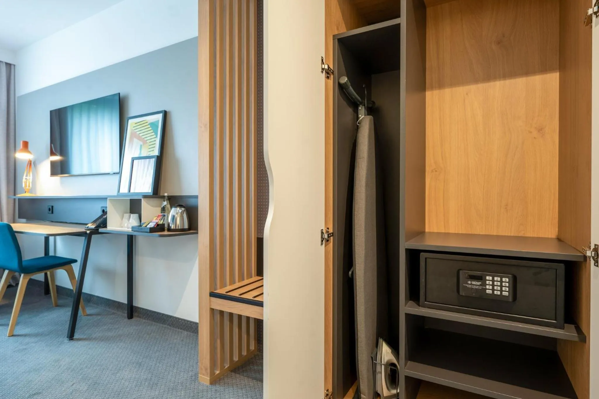 Photo of the whole room in Holiday Inn Munich - Westpark by IHG