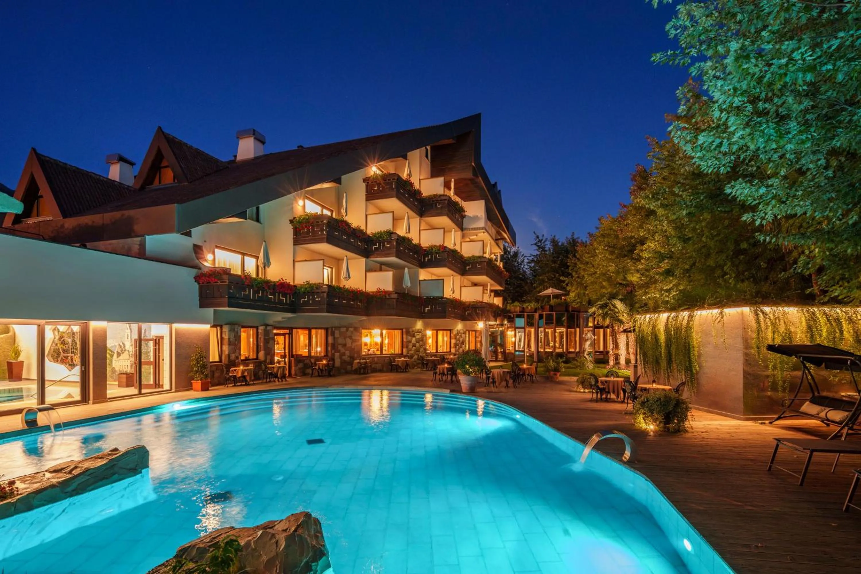 Property building in Hotel Vier Jahreszeiten