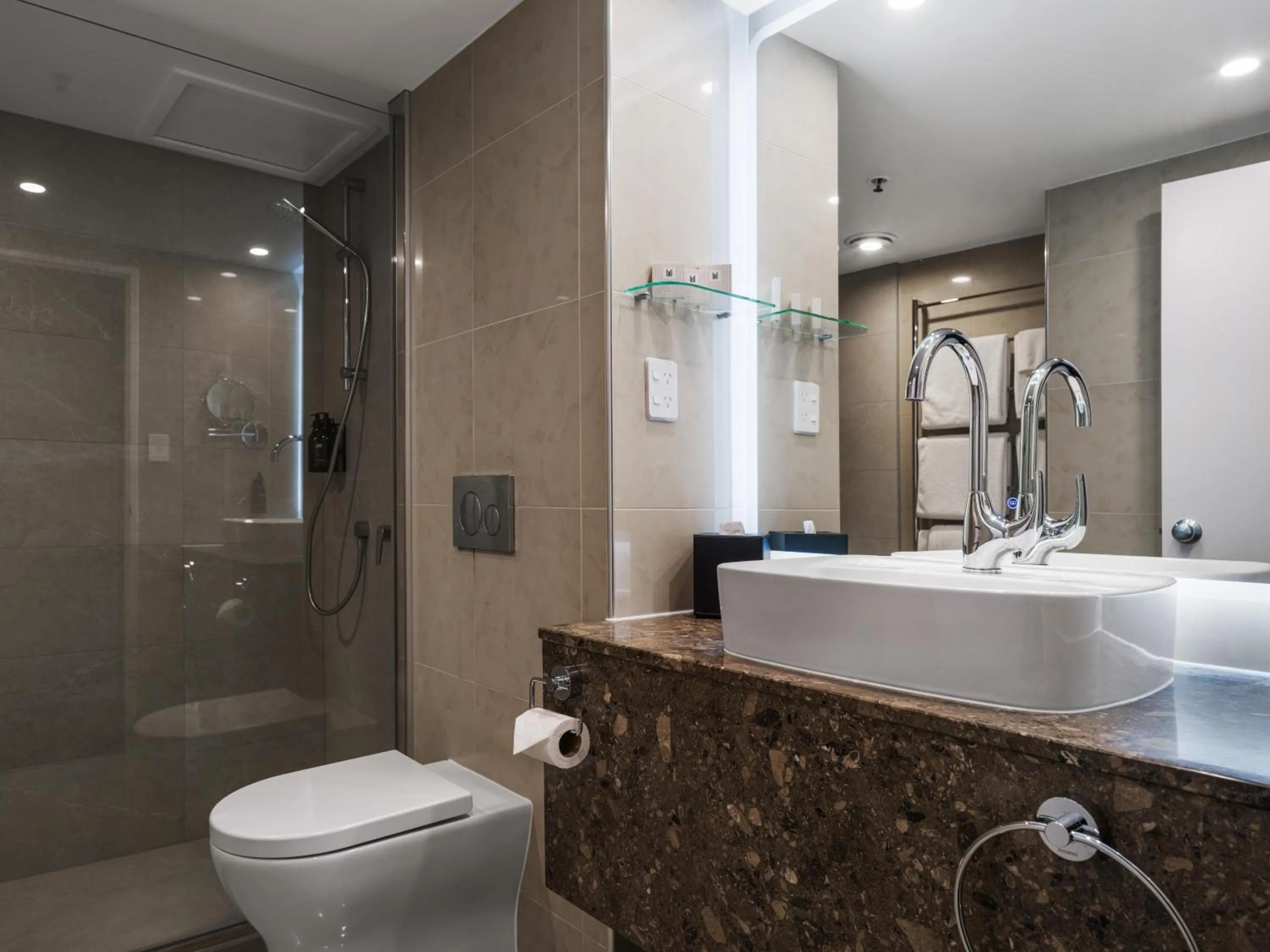 Shower in Millennium Hotel Rotorua