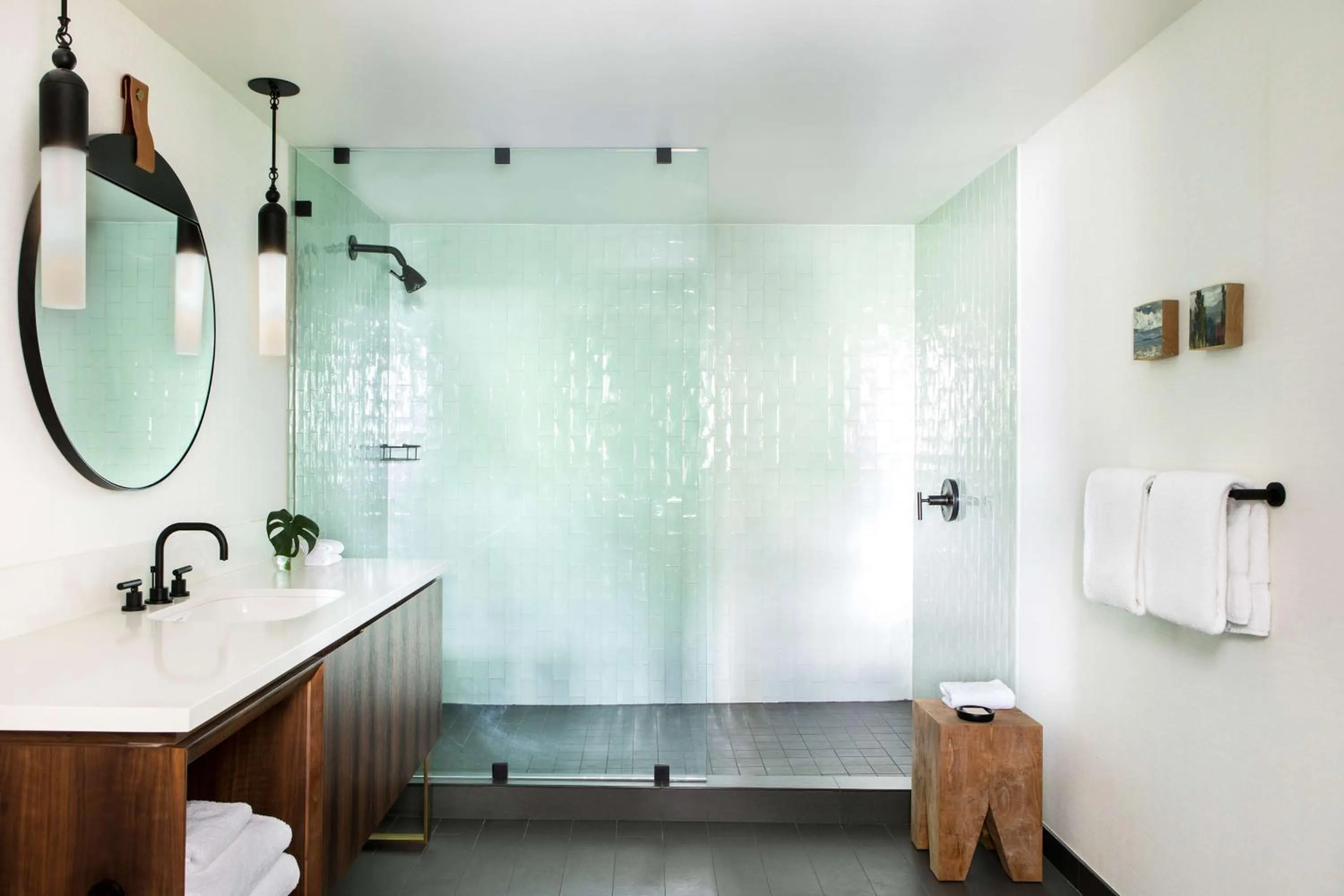 Photo of the whole room in The Alexis Royal Sonesta Hotel Seattle