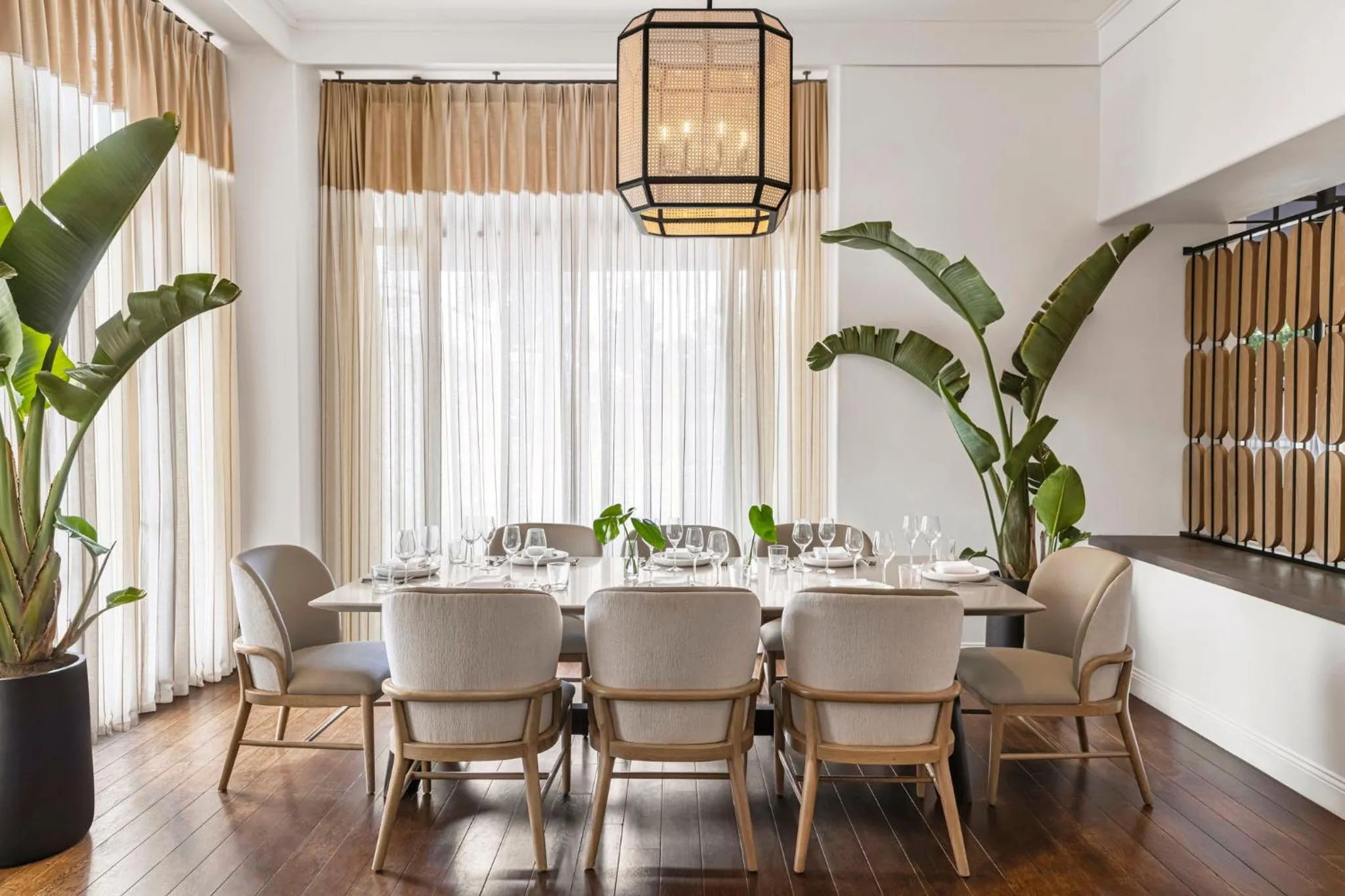 Restaurant/places to eat in Kimpton Canary Hotel by IHG