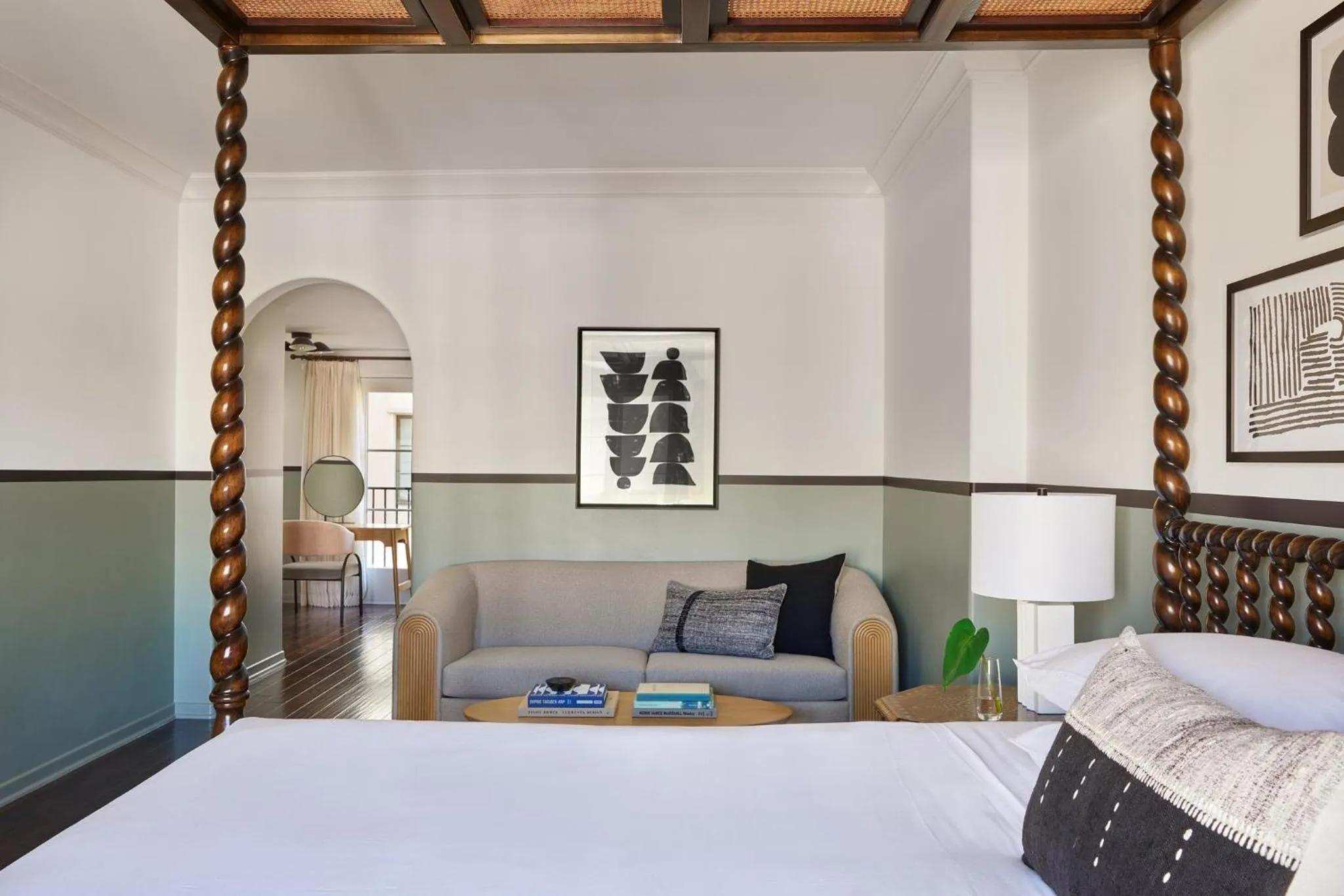 Photo of the whole room, Bed in Kimpton Canary Hotel by IHG