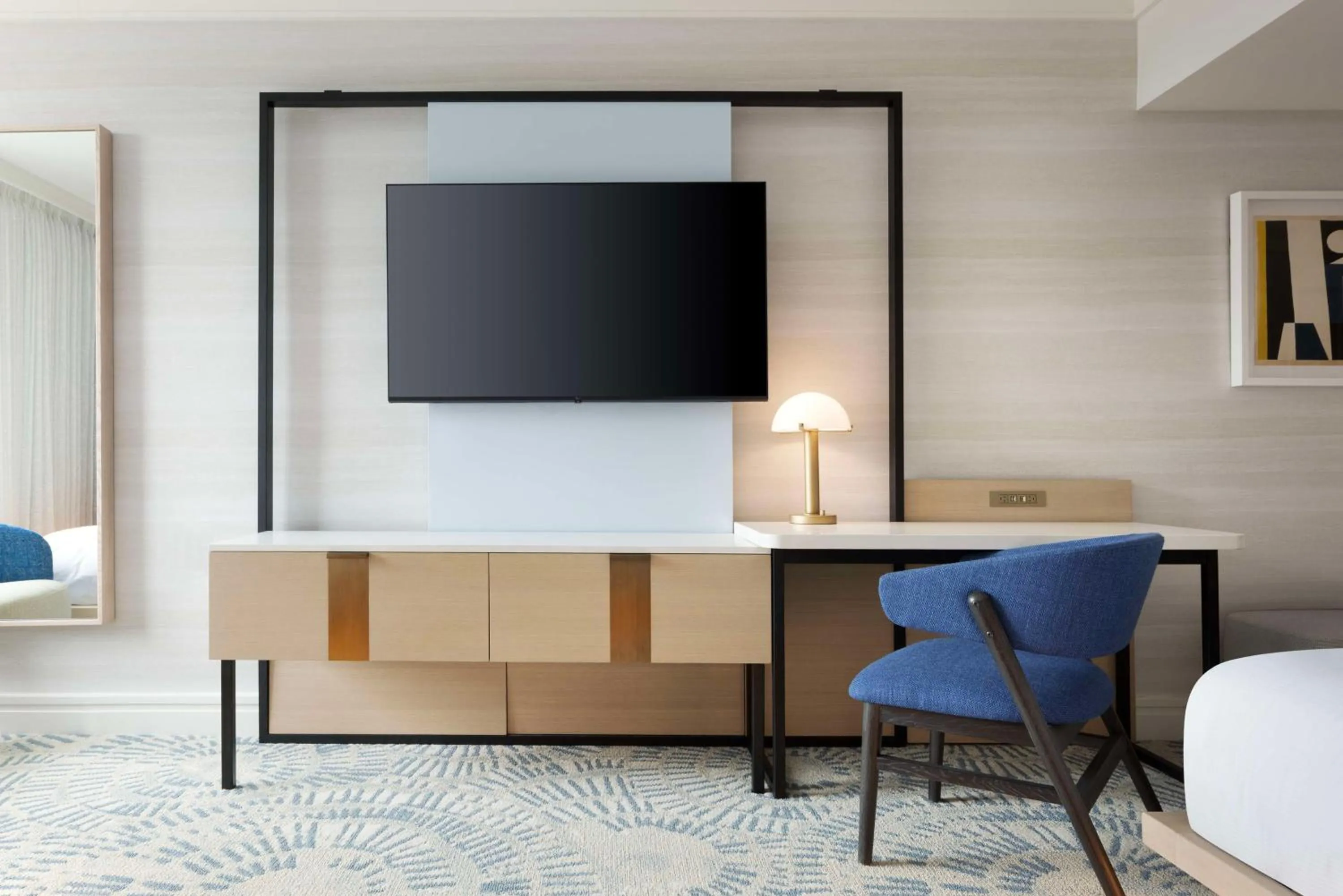 Bedroom in The Highland Dallas, Curio Collection by Hilton