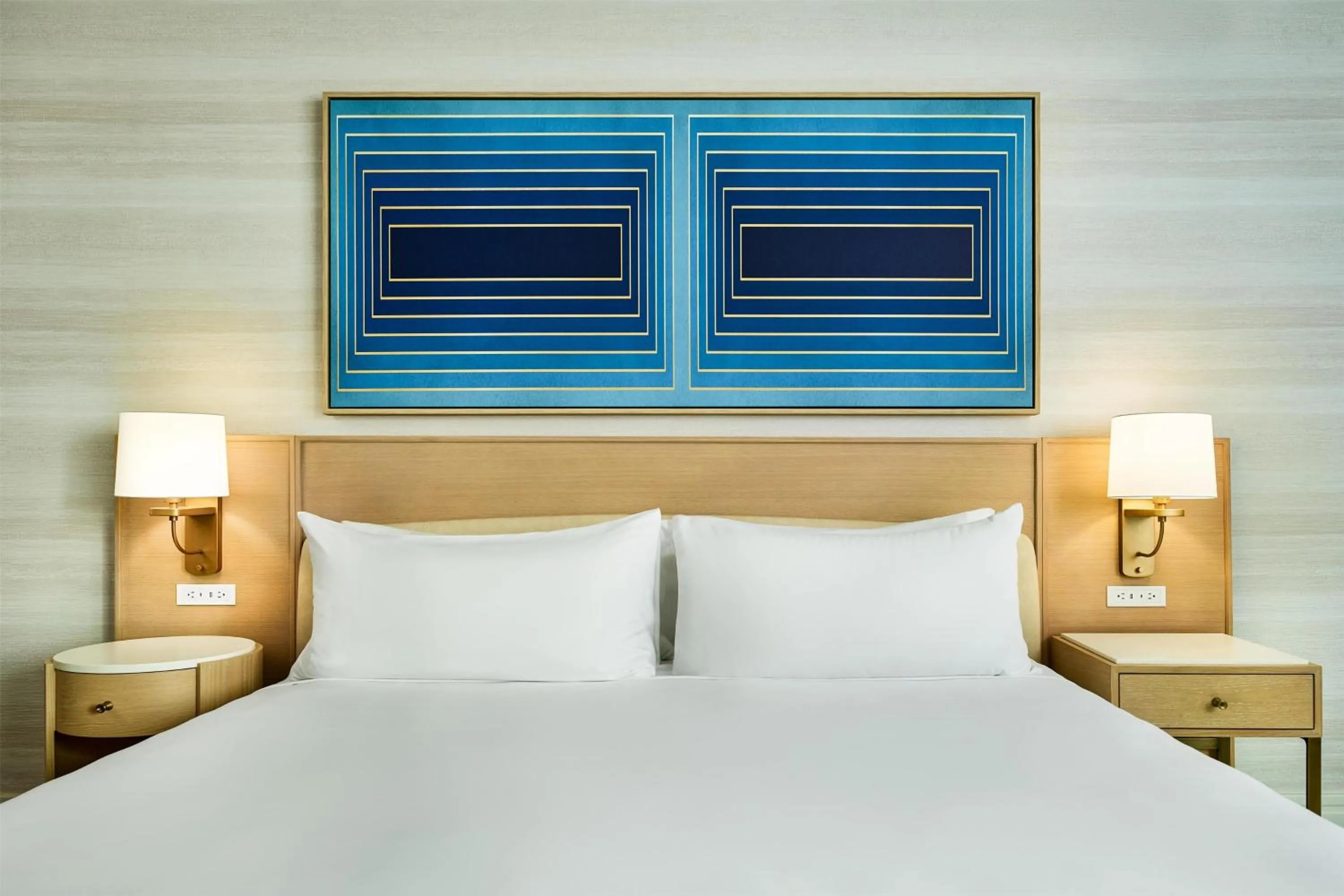 Bed in The Highland Dallas, Curio Collection by Hilton