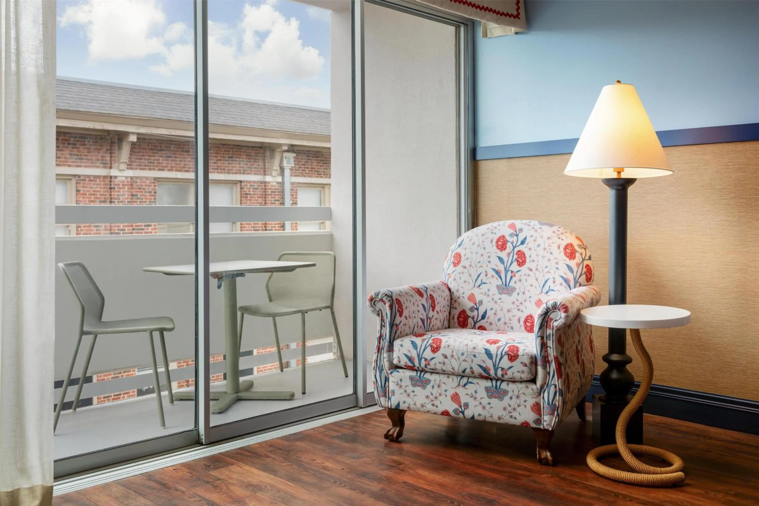 Living room in Graduate by Hilton Dallas