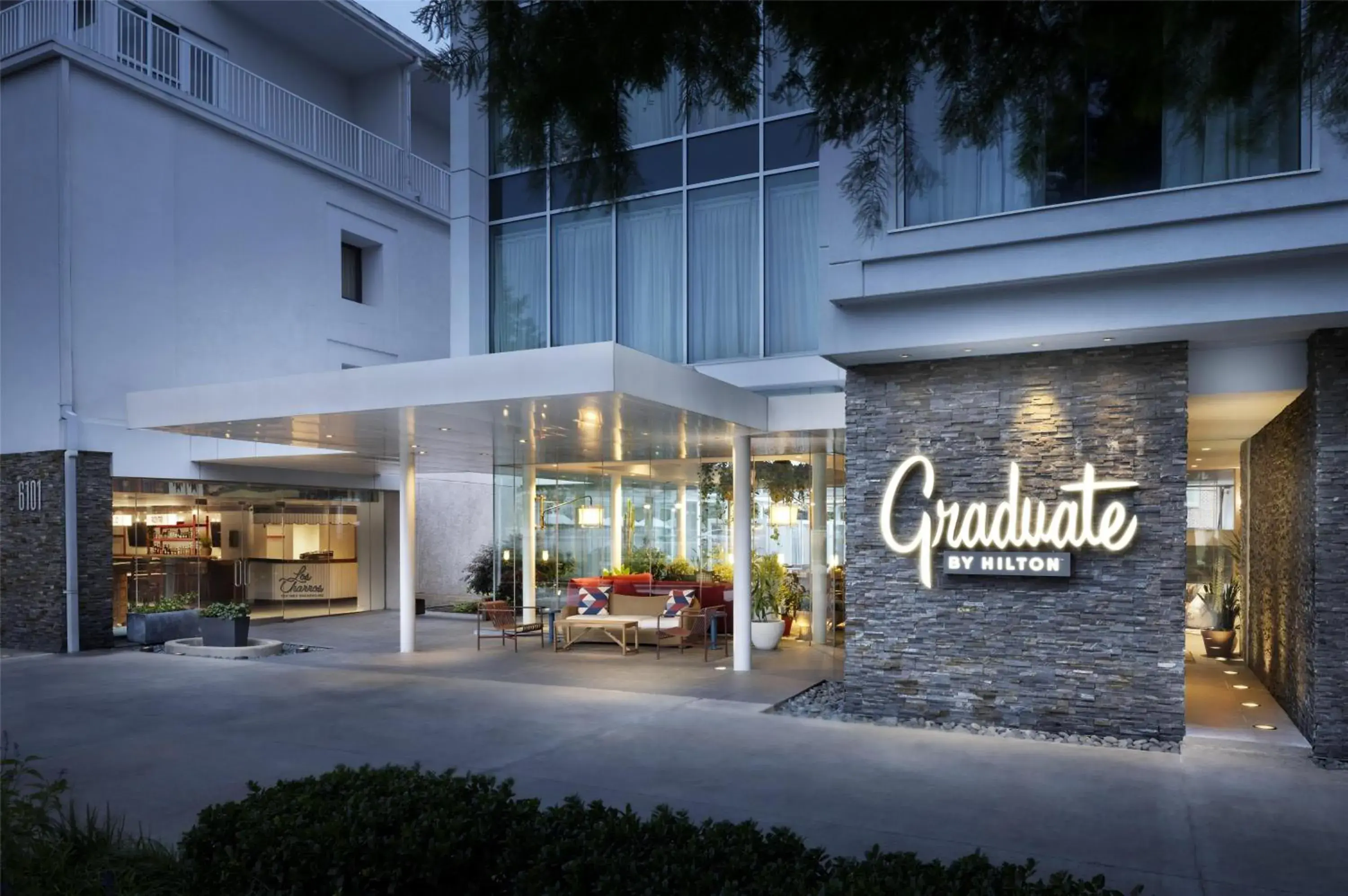 Property building in Graduate by Hilton Dallas Property building in Graduate by Hilton Dallas