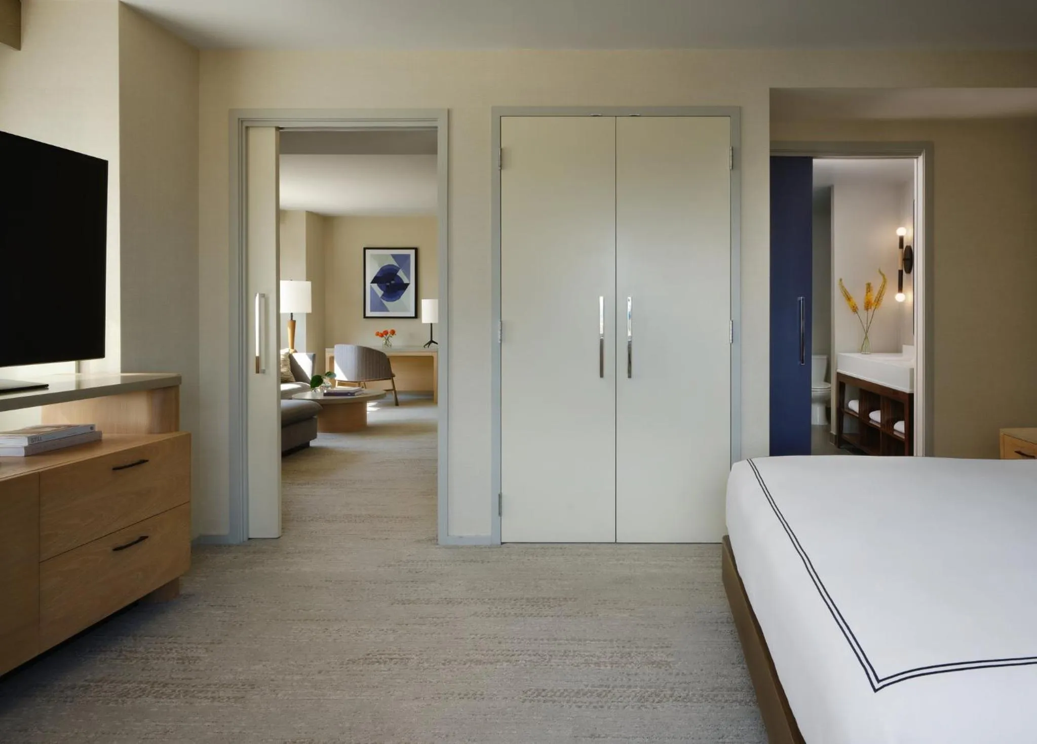 Photo of the whole room, Bed in Kimpton Hotel Palomar Phoenix Cityscape by IHG