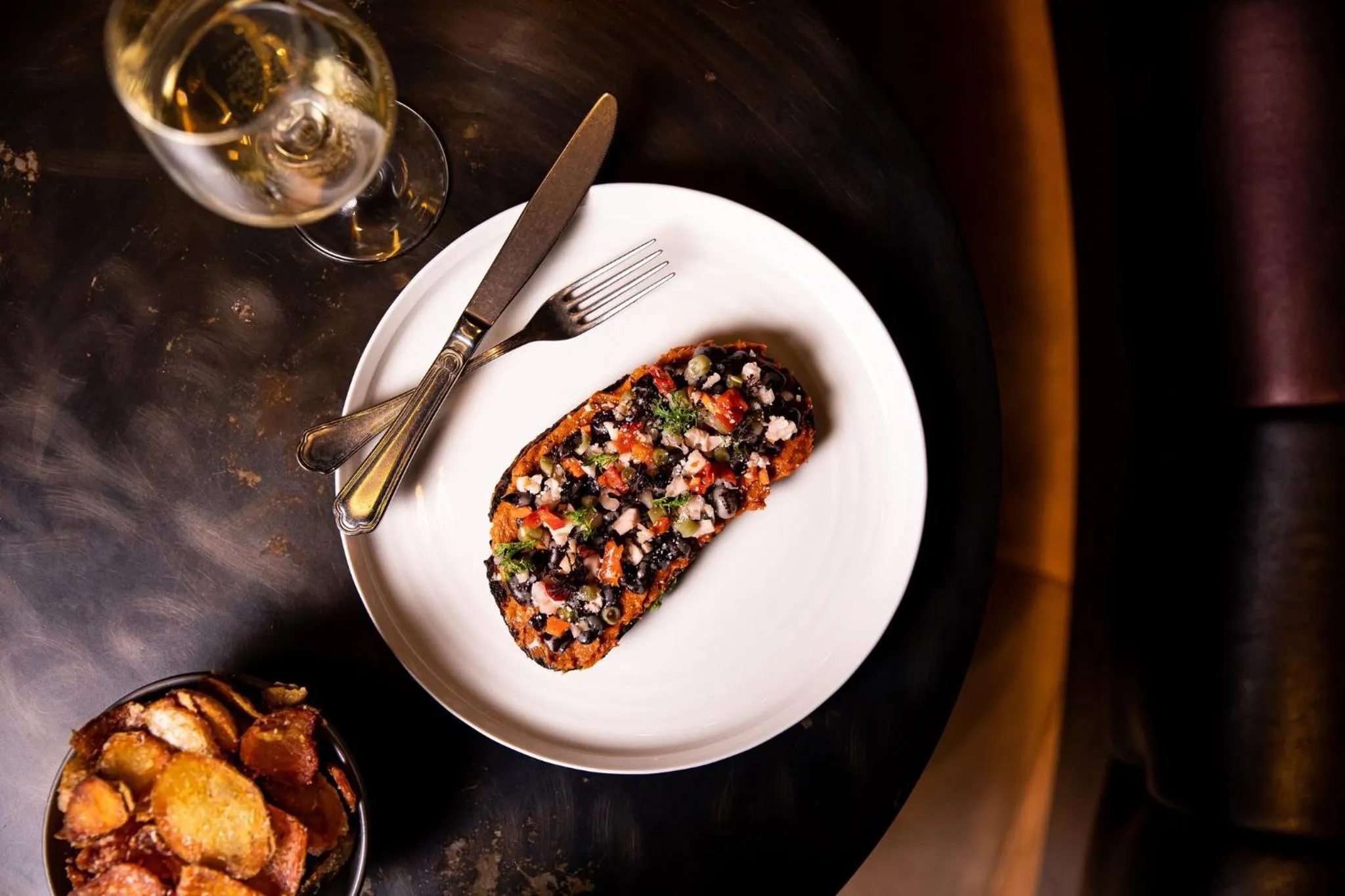 Restaurant/places to eat in Kimpton Hotel Vintage Portland by IHG