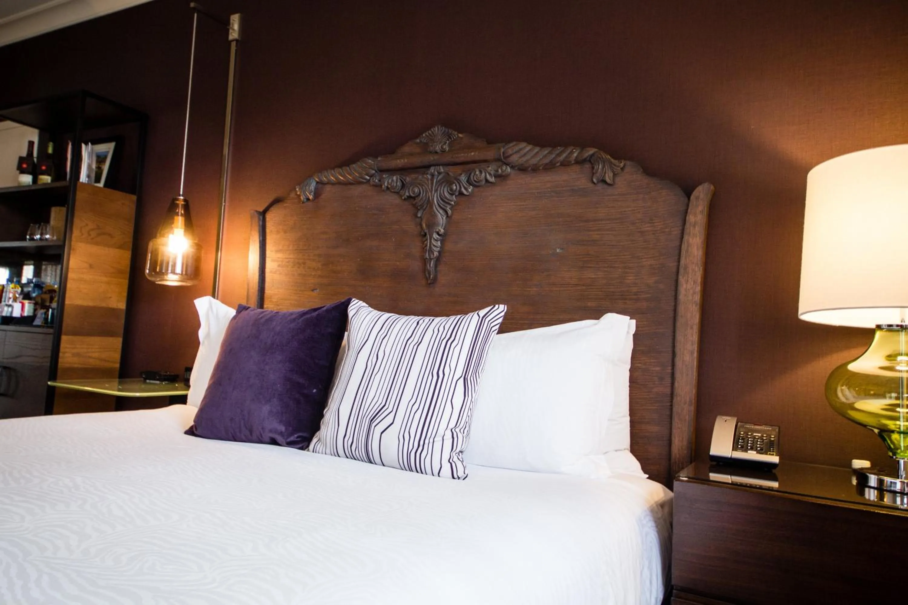 Photo of the whole room, Bed in Kimpton Hotel Vintage Portland by IHG