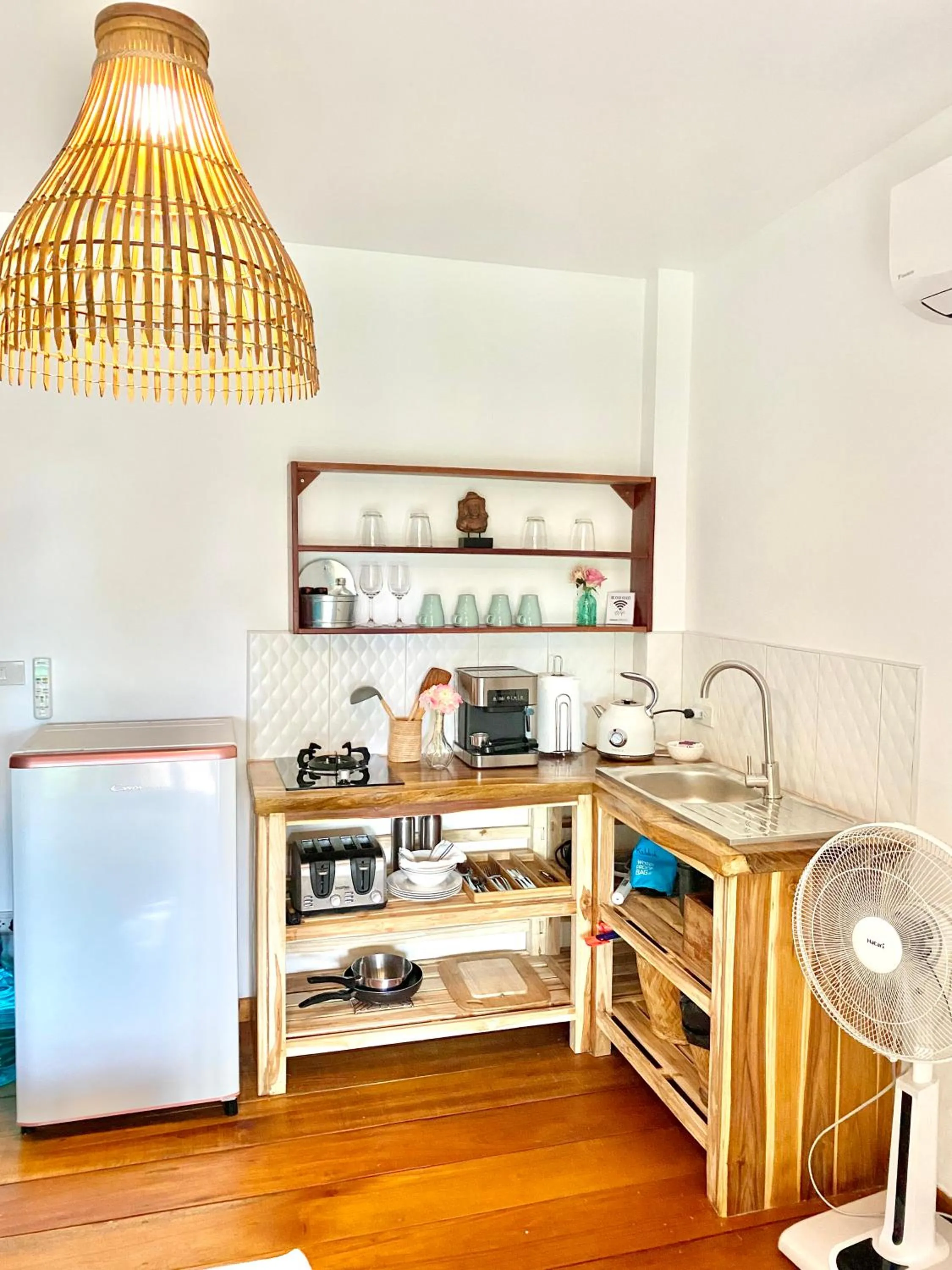 Coffee/tea facilities in Kalulushi Bungalows