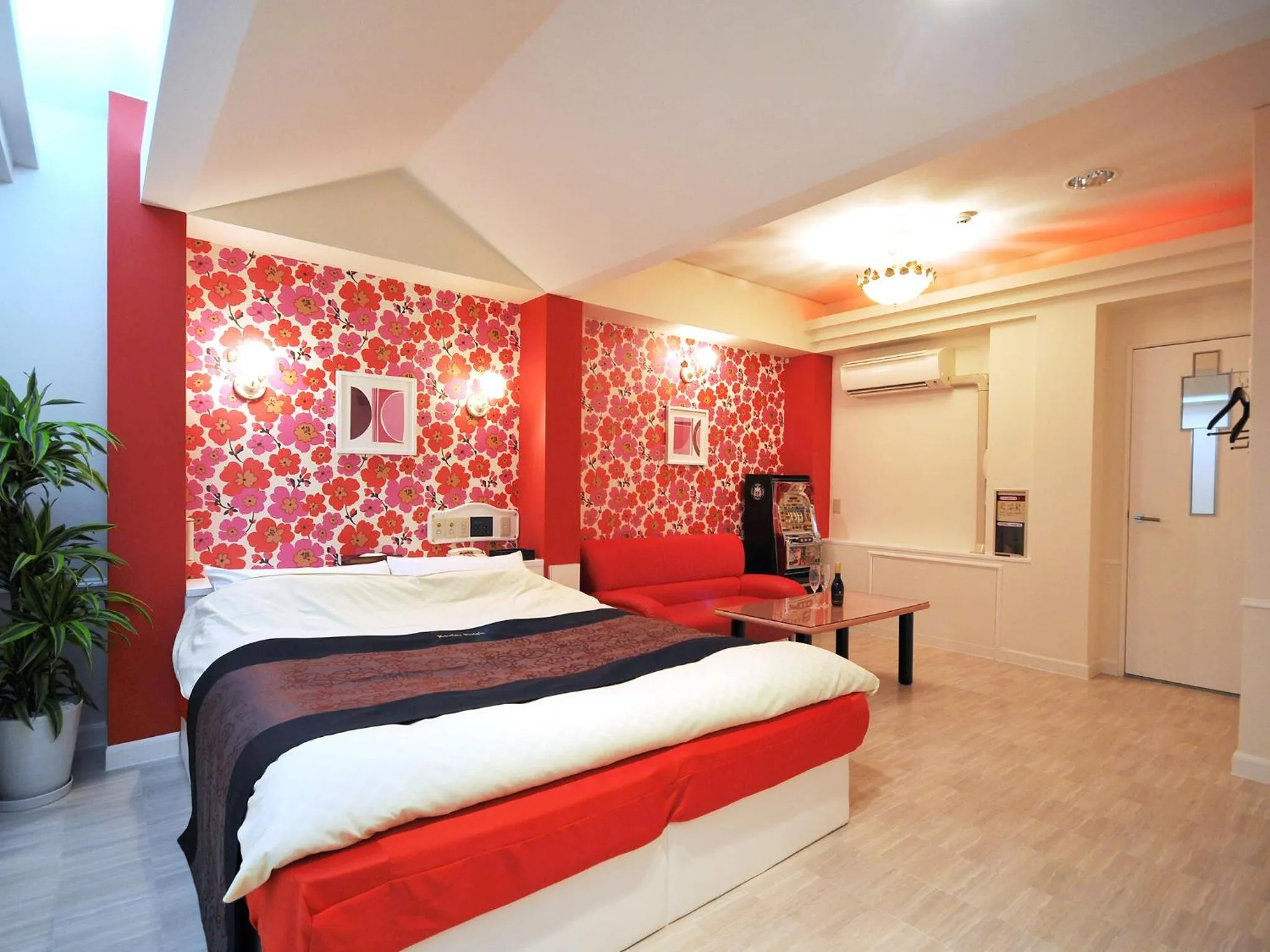 Photo of the whole room, Bed in Restay Tokushima Aine (Adult Only)