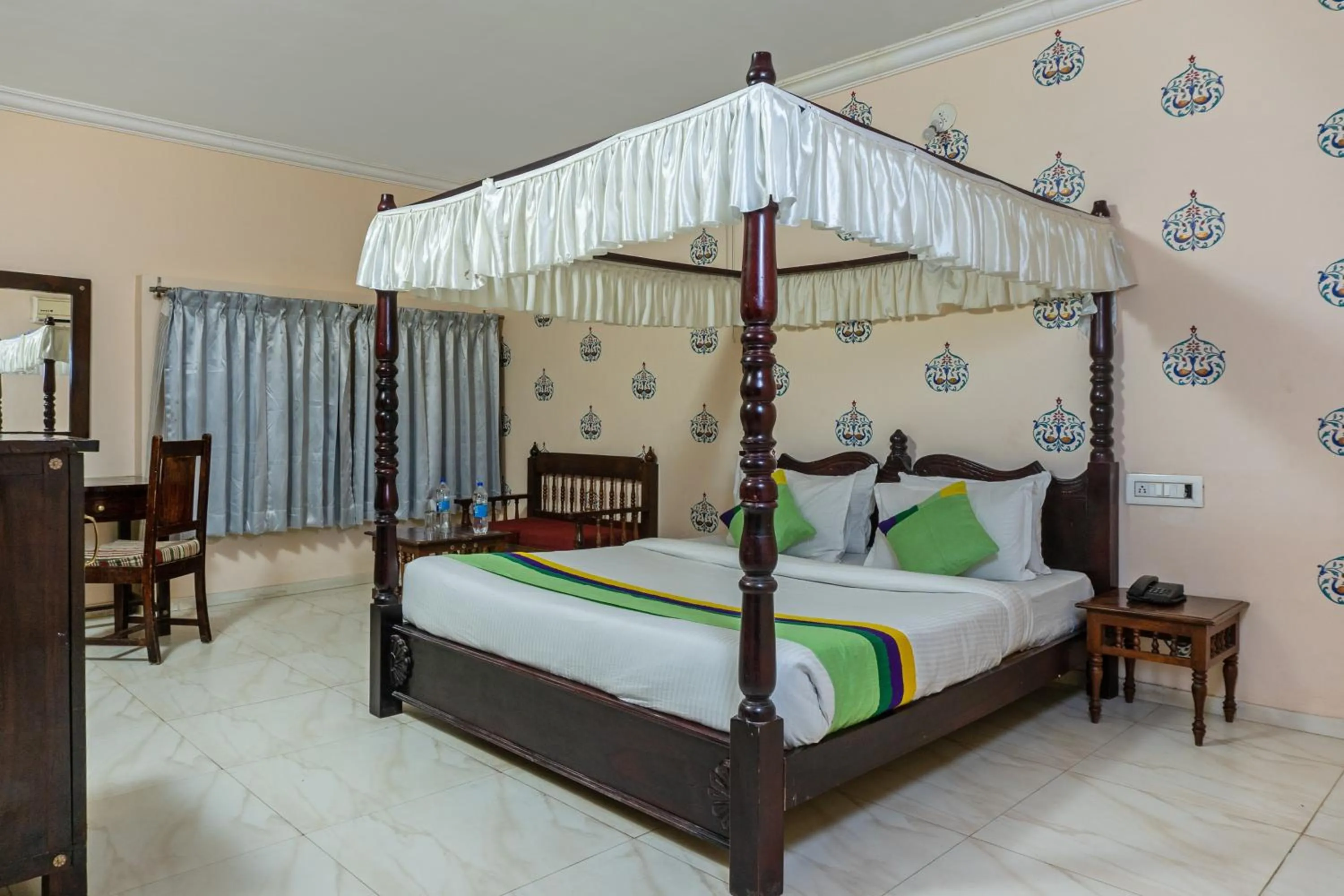 Deluxe Double Room in Kumbhal Castle, 2 Km From Kumbalgarh Fort