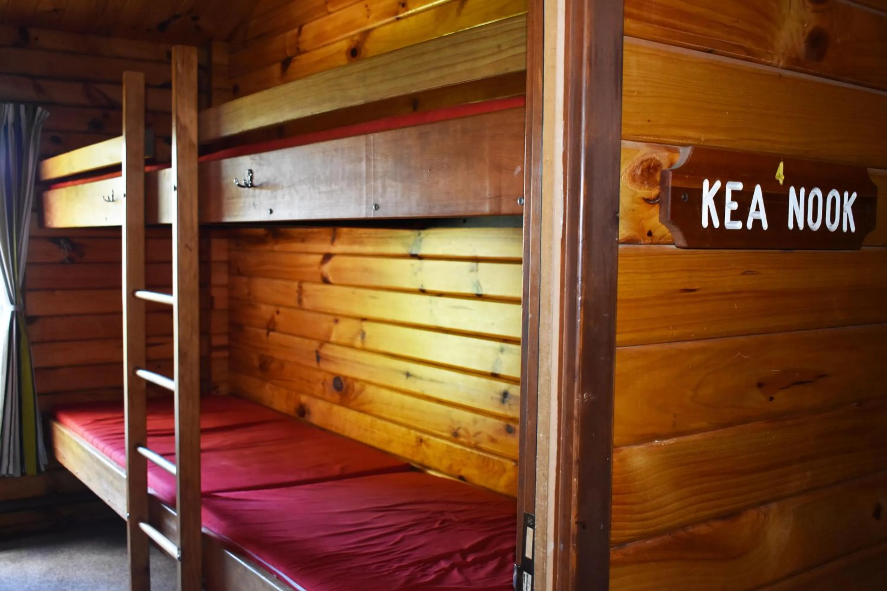 Bed in 6-Bed Mixed Dormitory Room in Forest Lodge