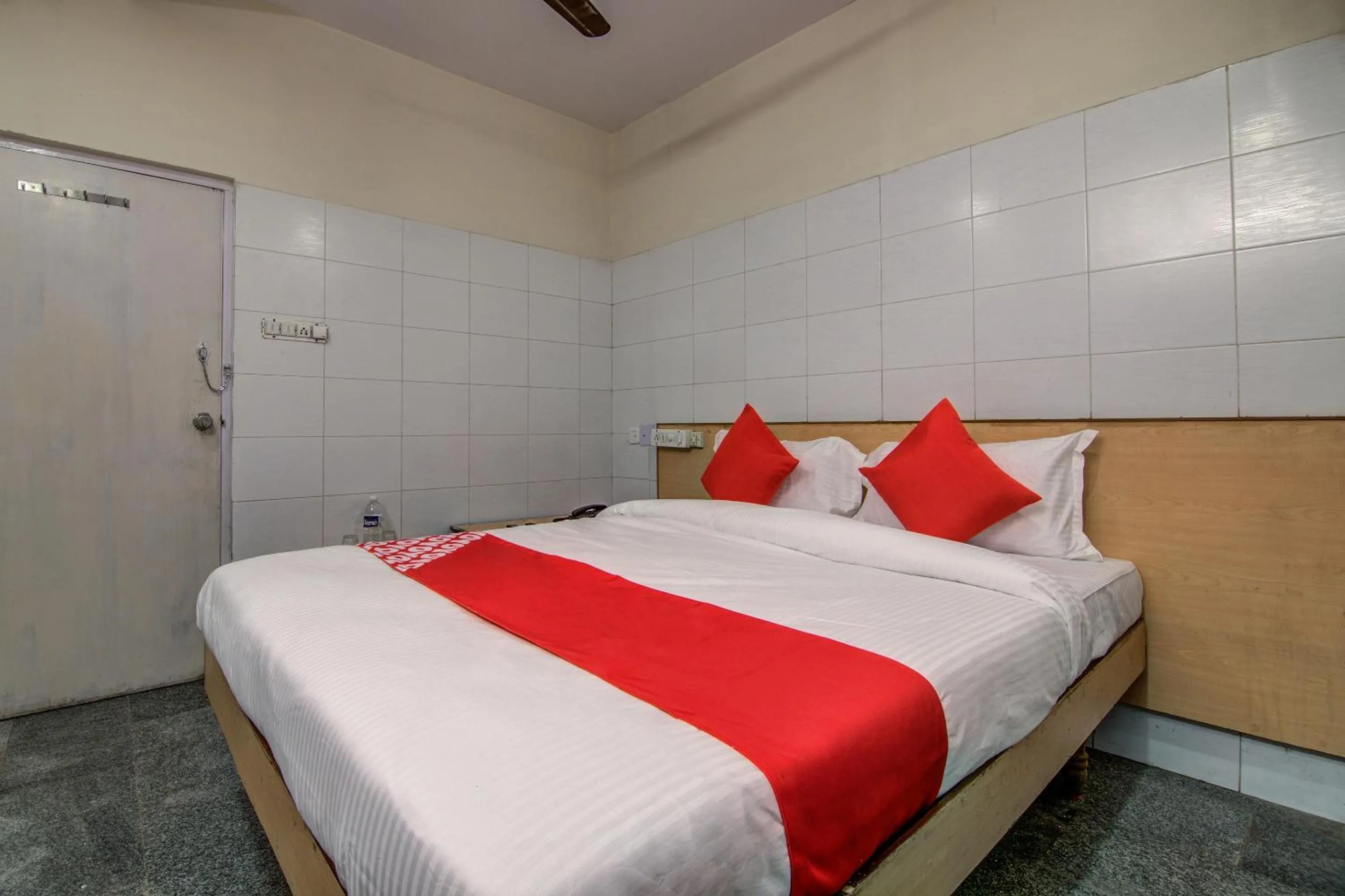 Bedroom in Hotel O Mayur's residency