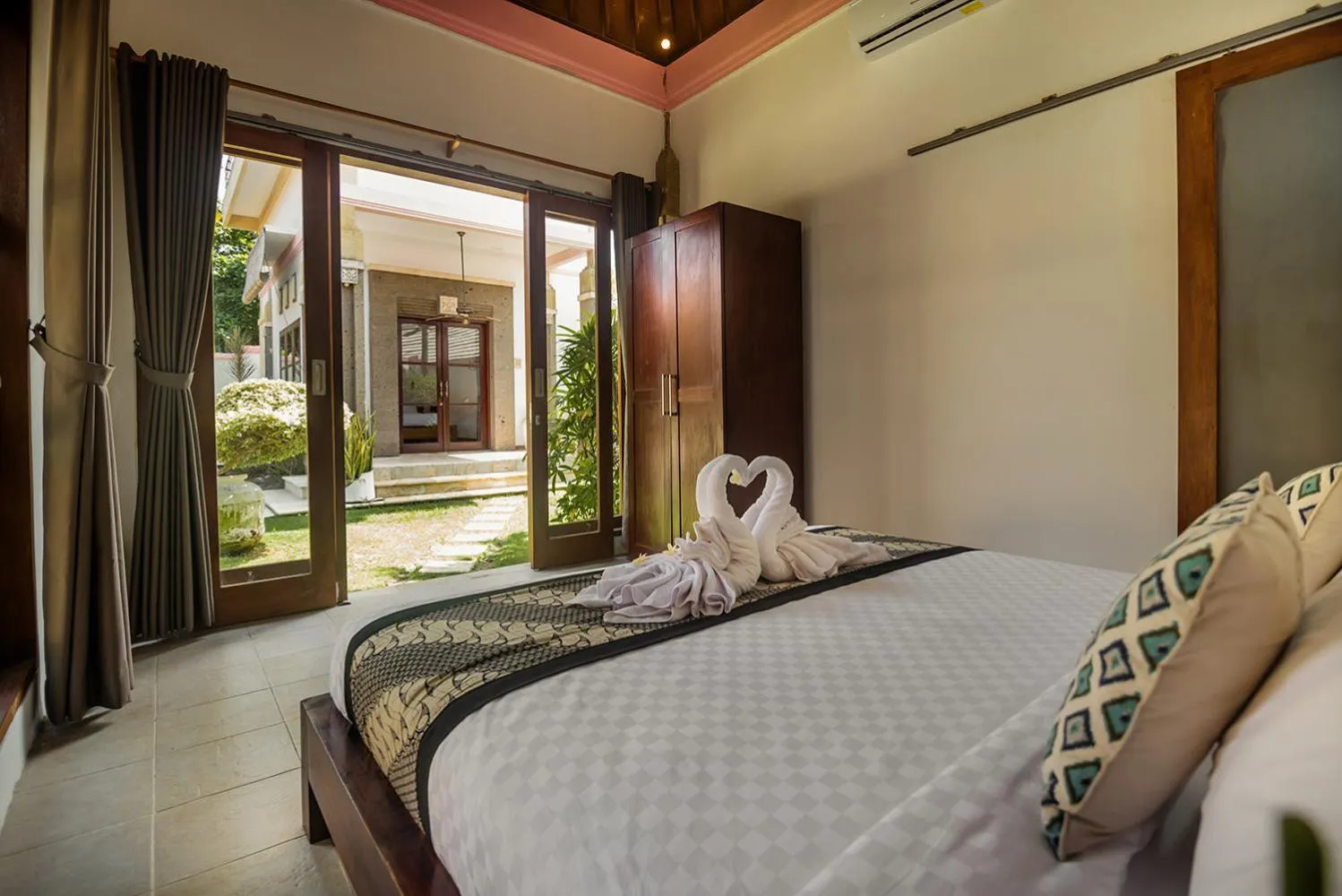 Bedroom, Bed in Georgina Estate by Villas Direct Bali