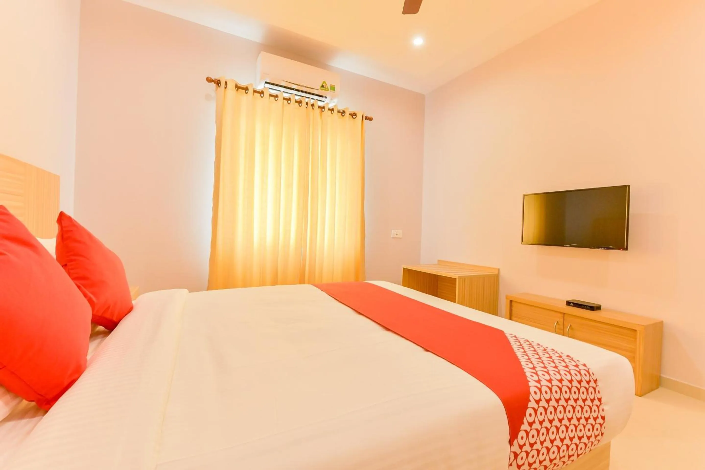 Bedroom, Bed in Super Townhouse Edassery Blue Bells