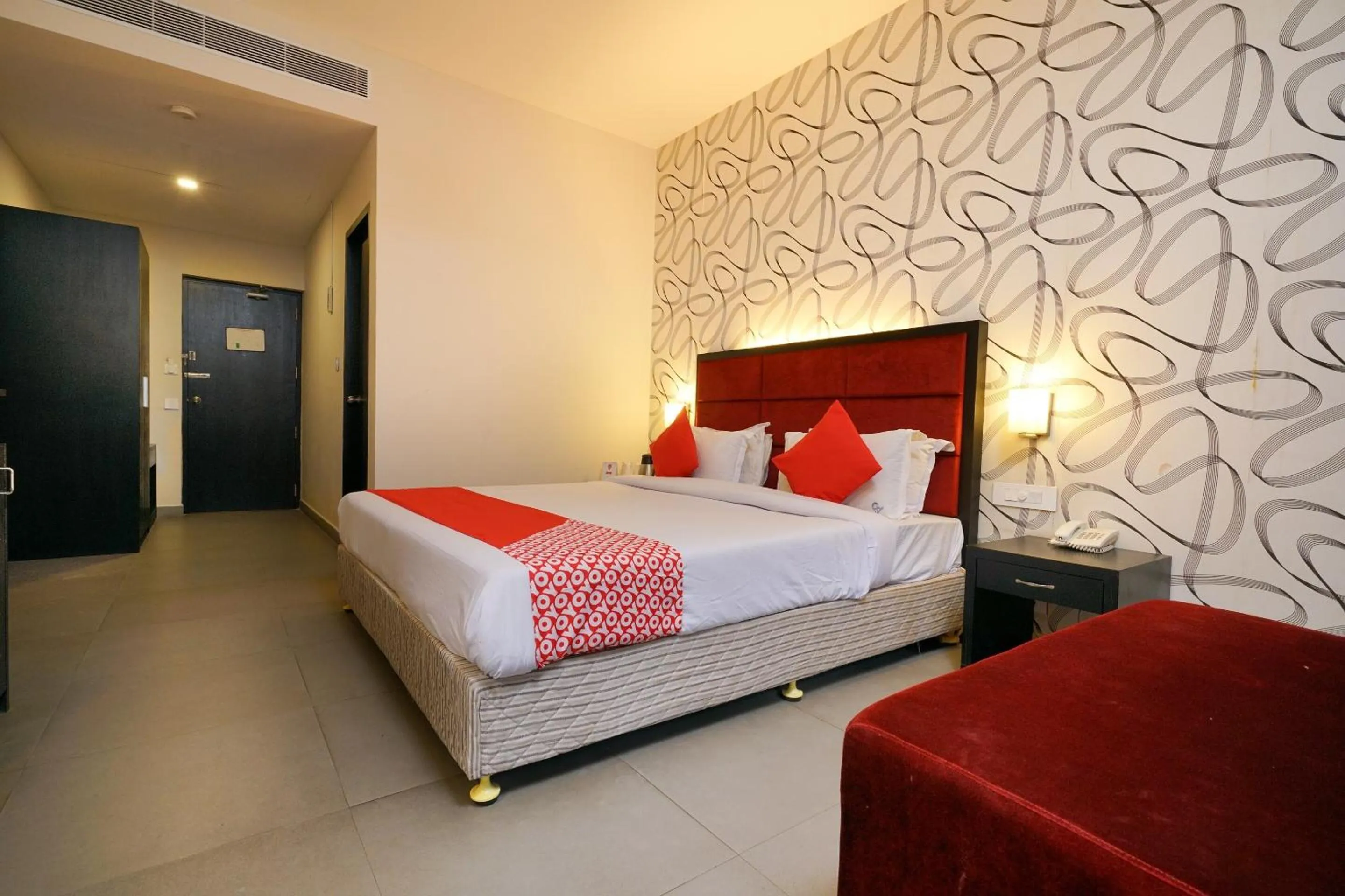 Bedroom, Bed in Super Townhouse Mookkannoor Tourist Home