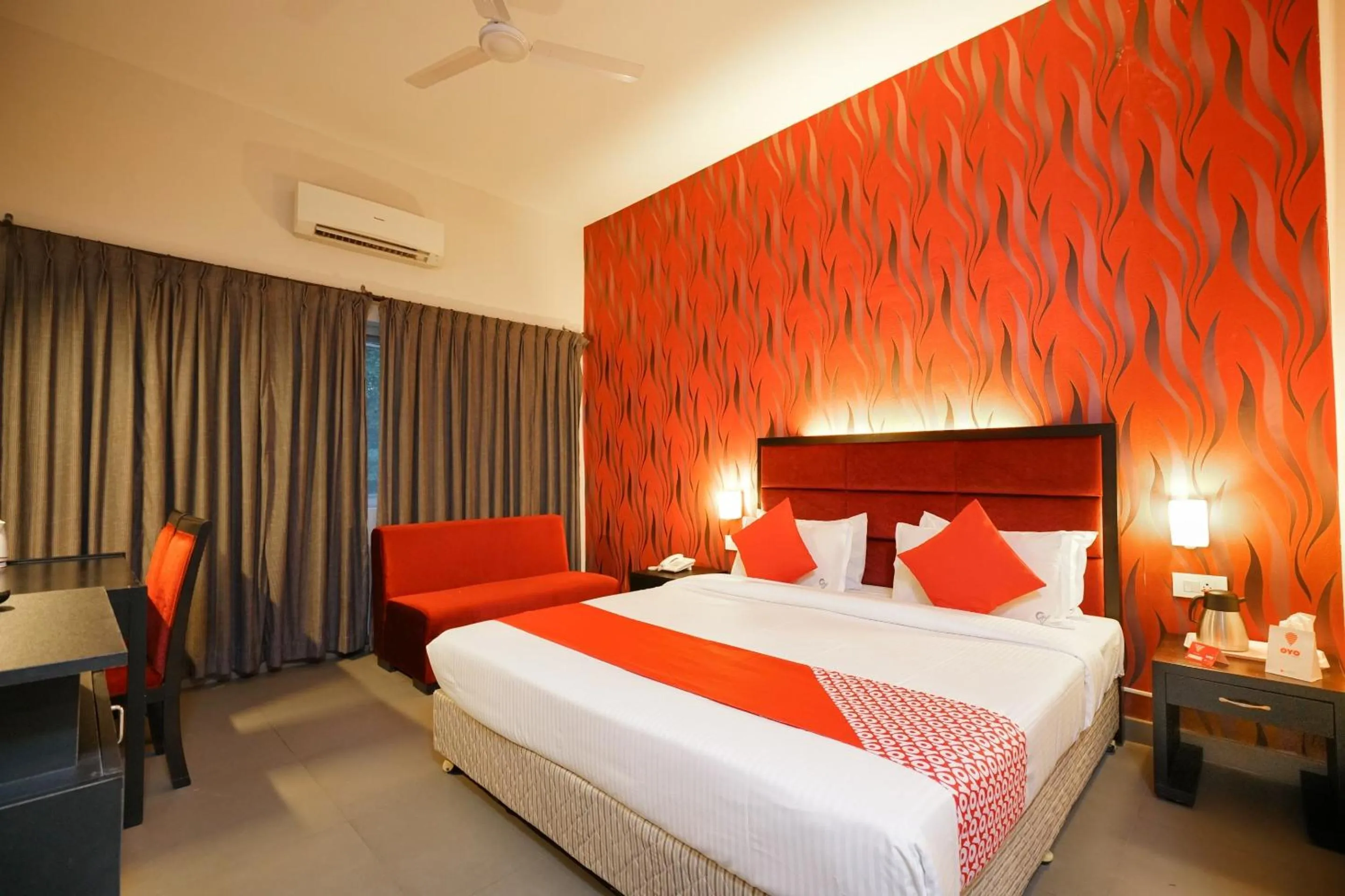 Bedroom, Bed in Super Townhouse Mookkannoor Tourist Home