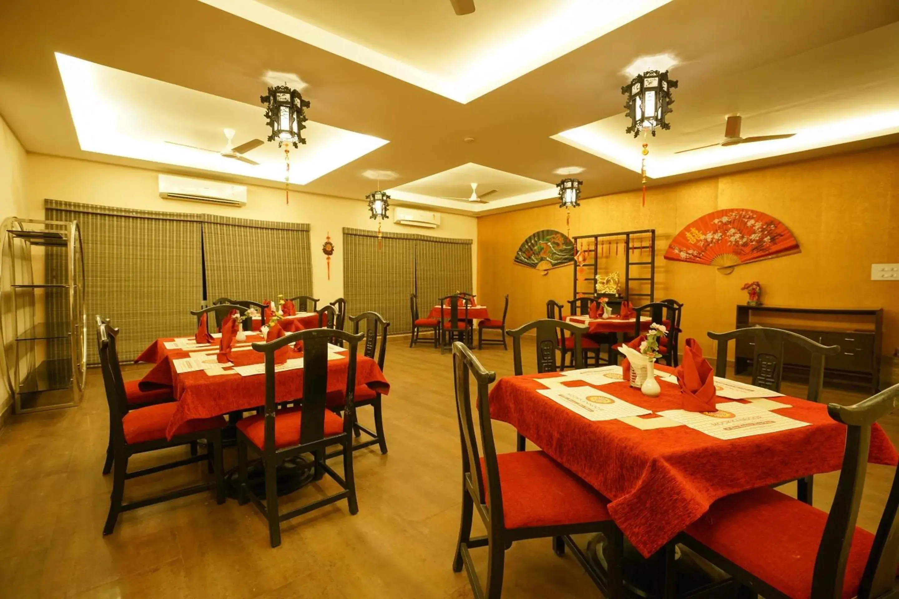 Restaurant/places to eat in Townhouse Mookkannoor Tourist Home Restaurant/places to eat in Townhouse Mookkannoor Tourist Home