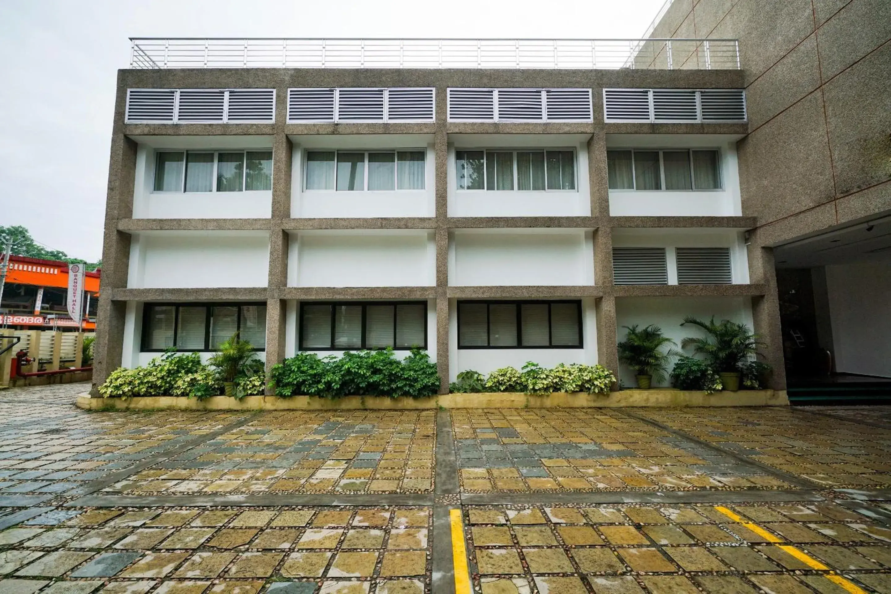 Facade/entrance in Townhouse Mookkannoor Tourist Home Facade/entrance in Townhouse Mookkannoor Tourist Home