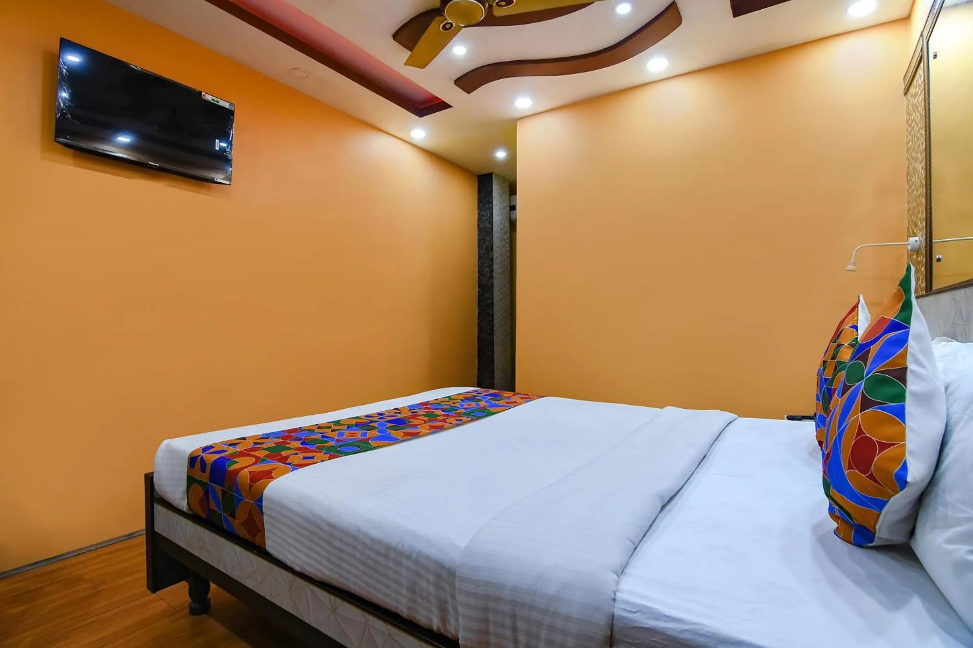 Bed in FabHotel Wild Orchid - 800m from Medica Superspecialty Hospital