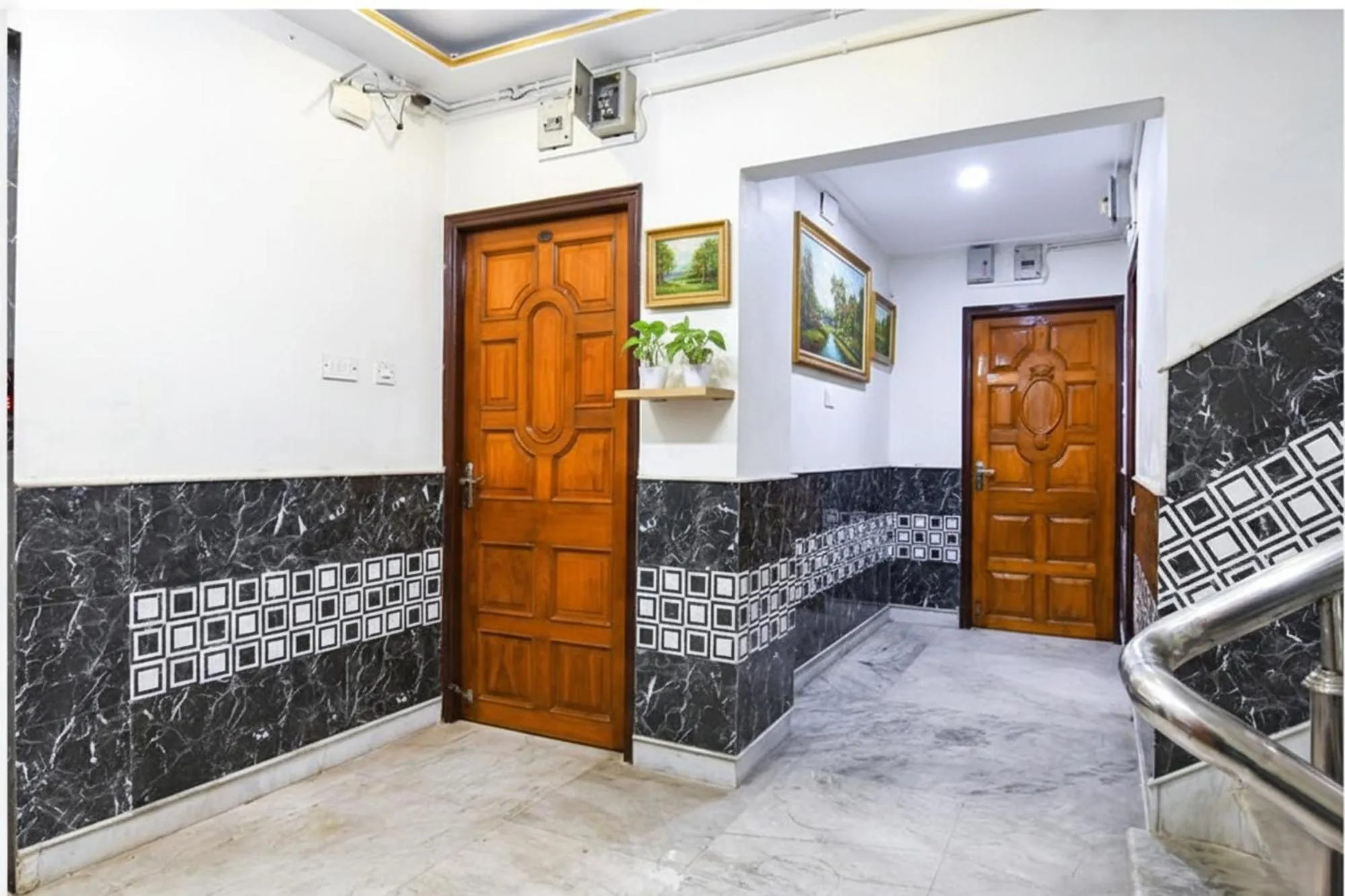 Lobby or reception in FabHotel Wild Orchid - 800m from Medica Superspecialty Hospital