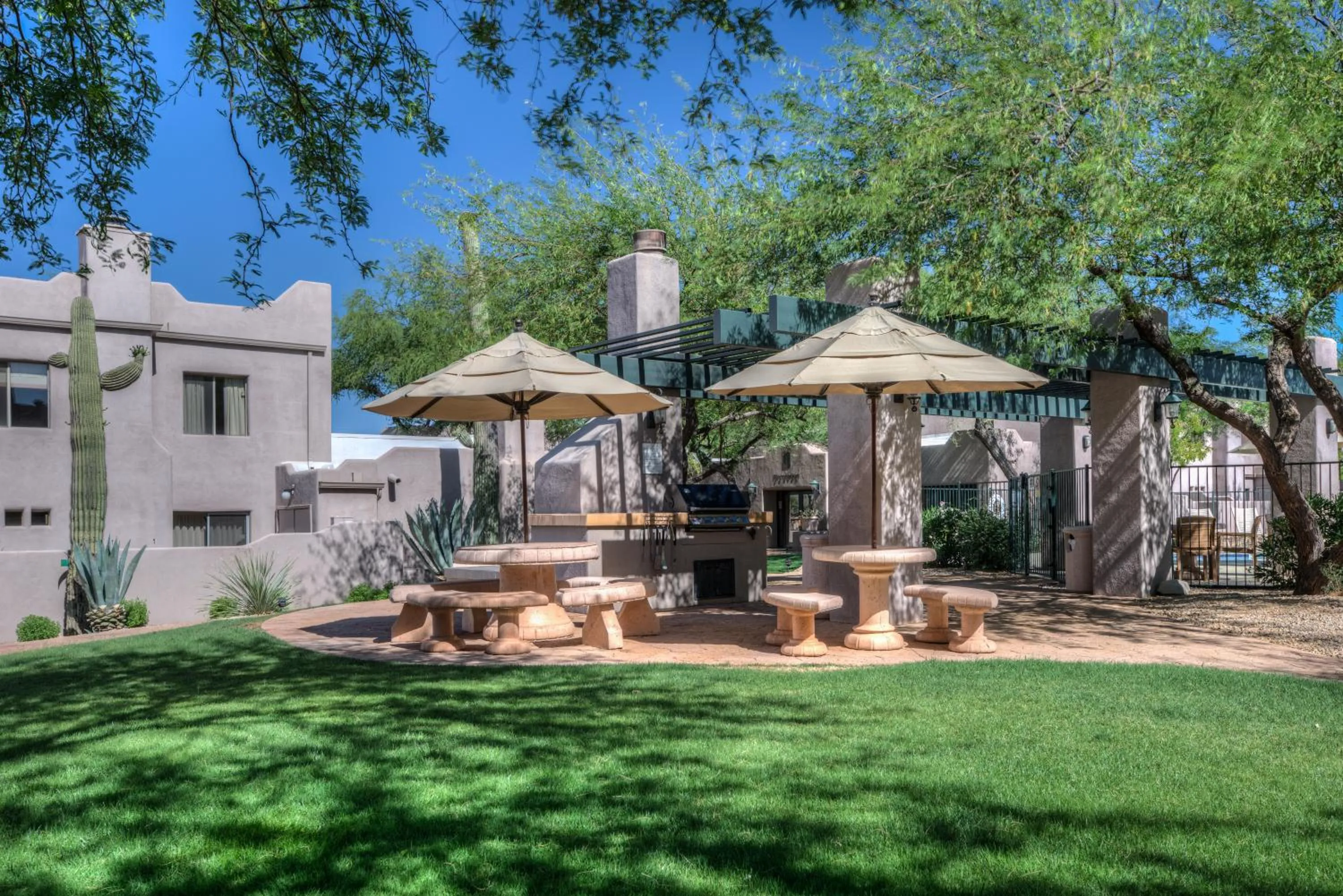 Restaurant/places to eat in Villas of Cave Creek