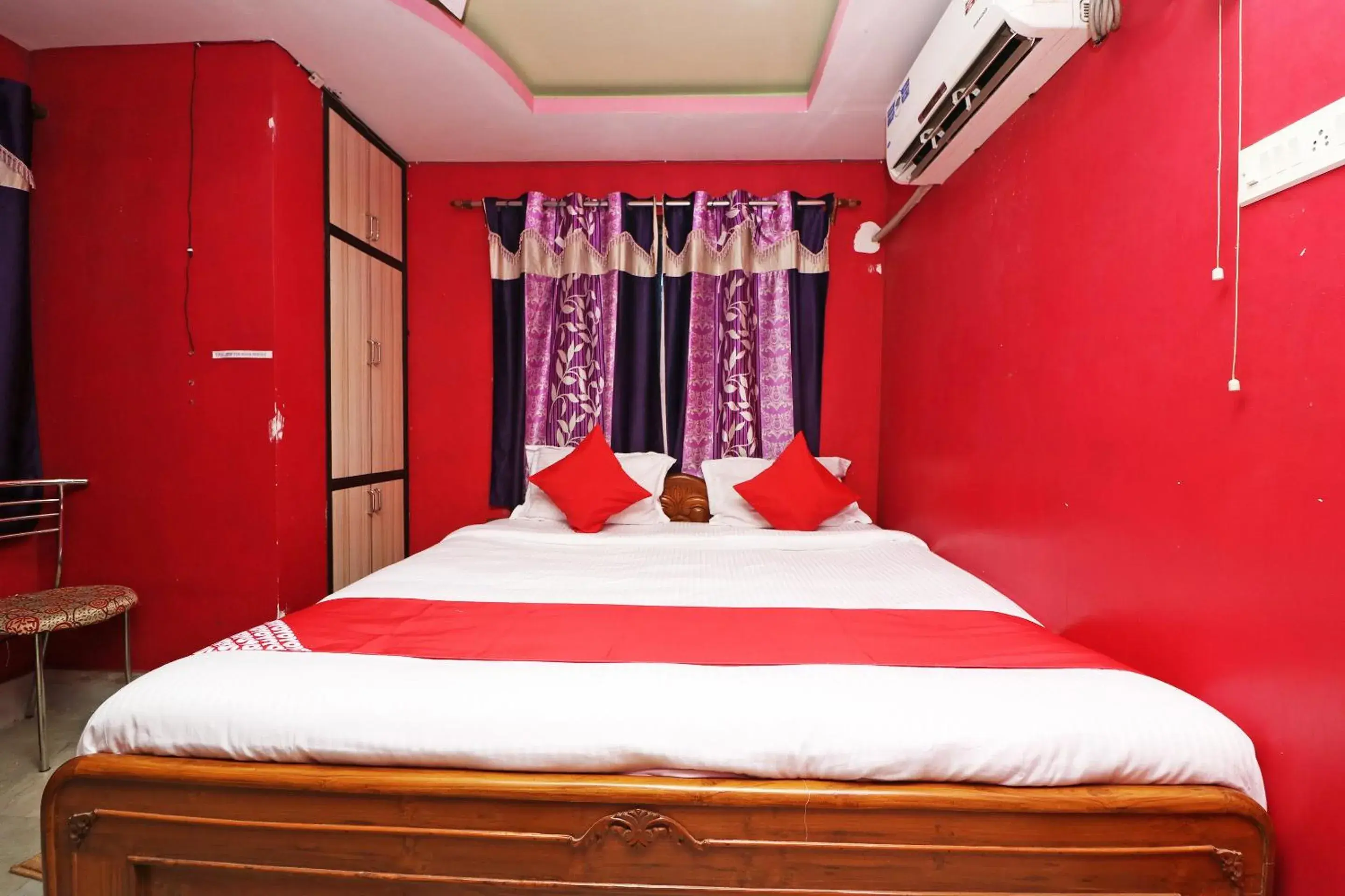 Bedroom, Bed in Xpress Inn Bedroom, Bed in Xpress Inn