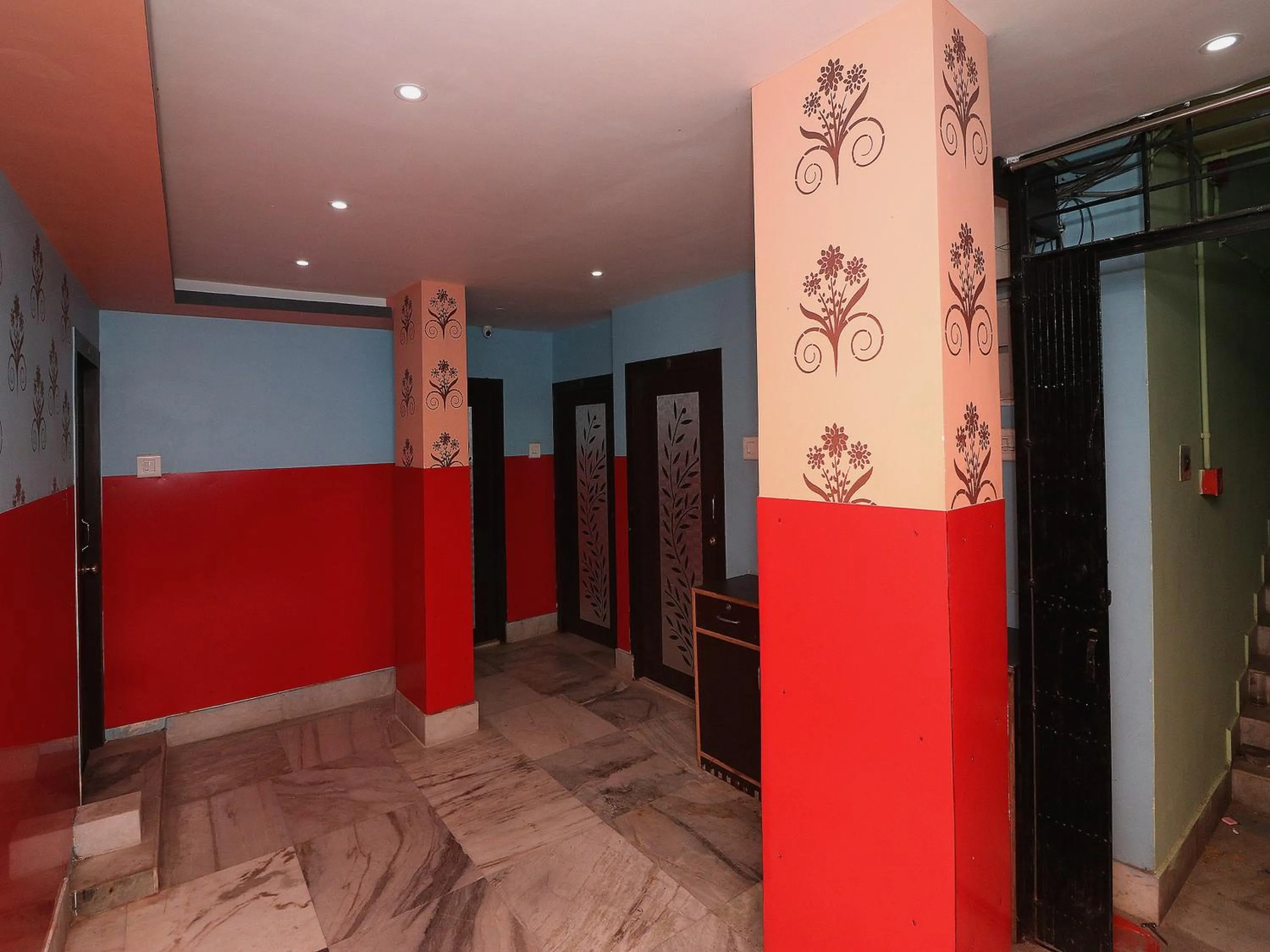 Lobby or reception in OYO 18490 Hotel Jagannath International