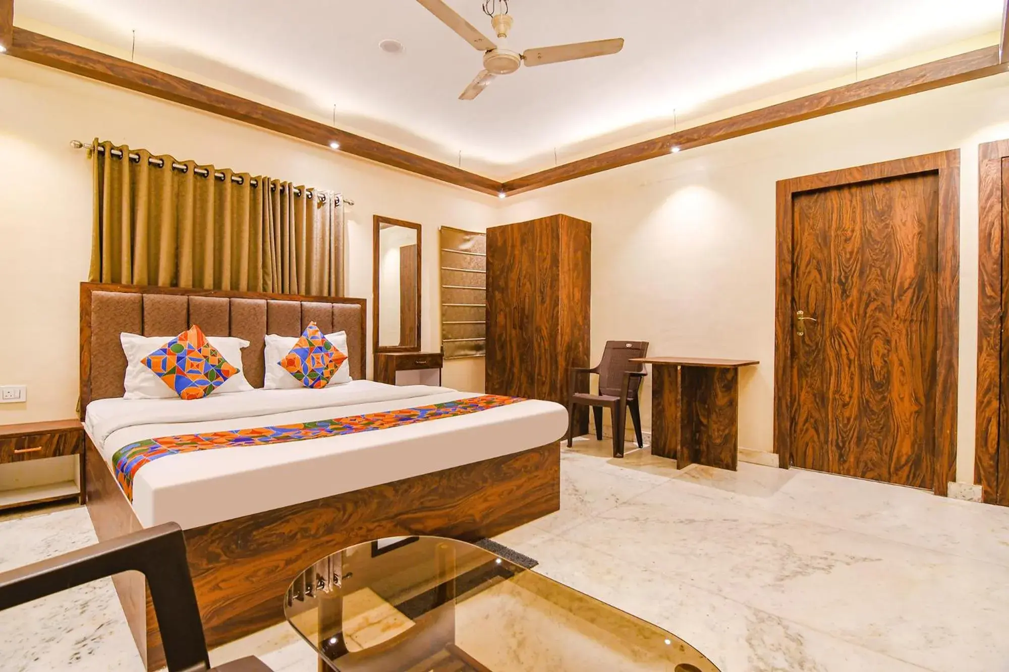 Bed in FabHotel The Golden Orchid - Hazra Road Bed in FabHotel The Golden Orchid - Hazra Road