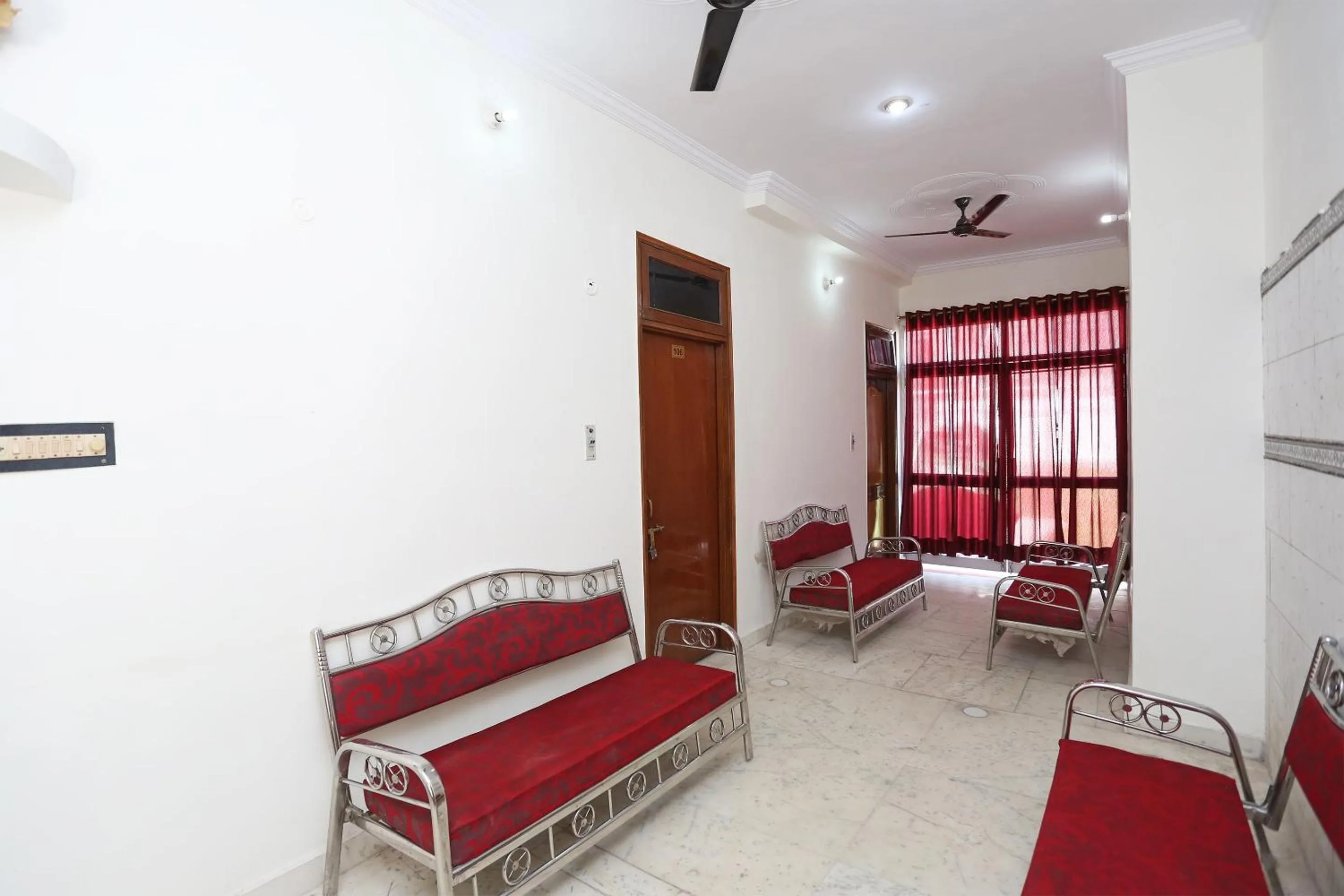 Lobby or reception in Hotel O Loknath Inn