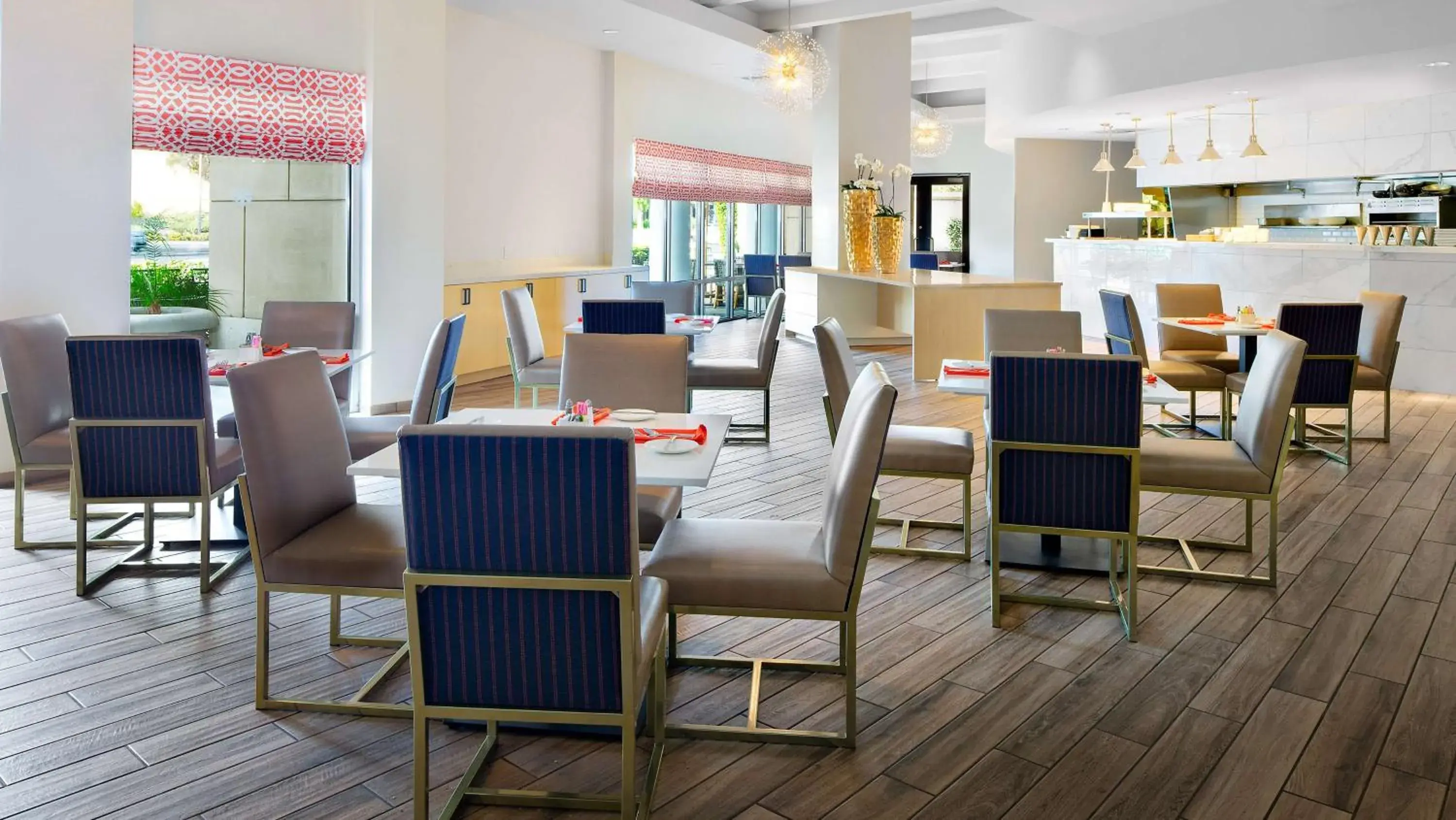 Restaurant/places to eat in Hyatt Regency Valencia Restaurant/places to eat in Hyatt Regency Valencia