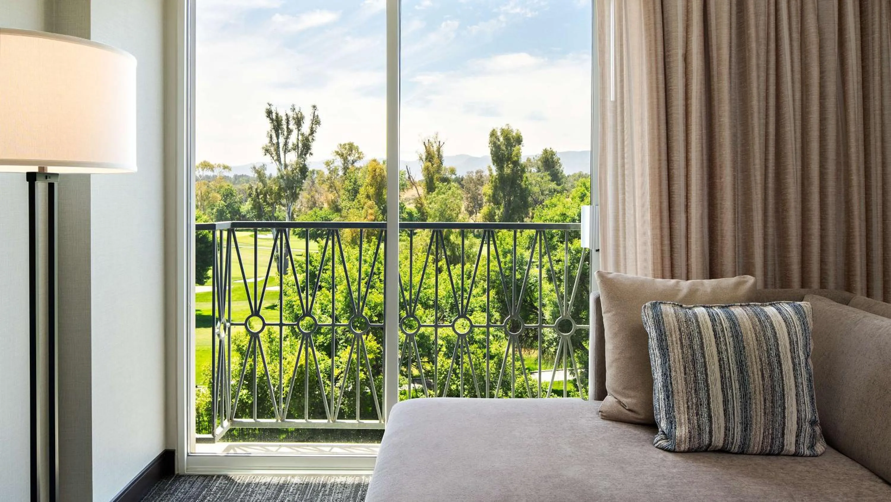 Photo of the whole room in Hyatt Regency Valencia