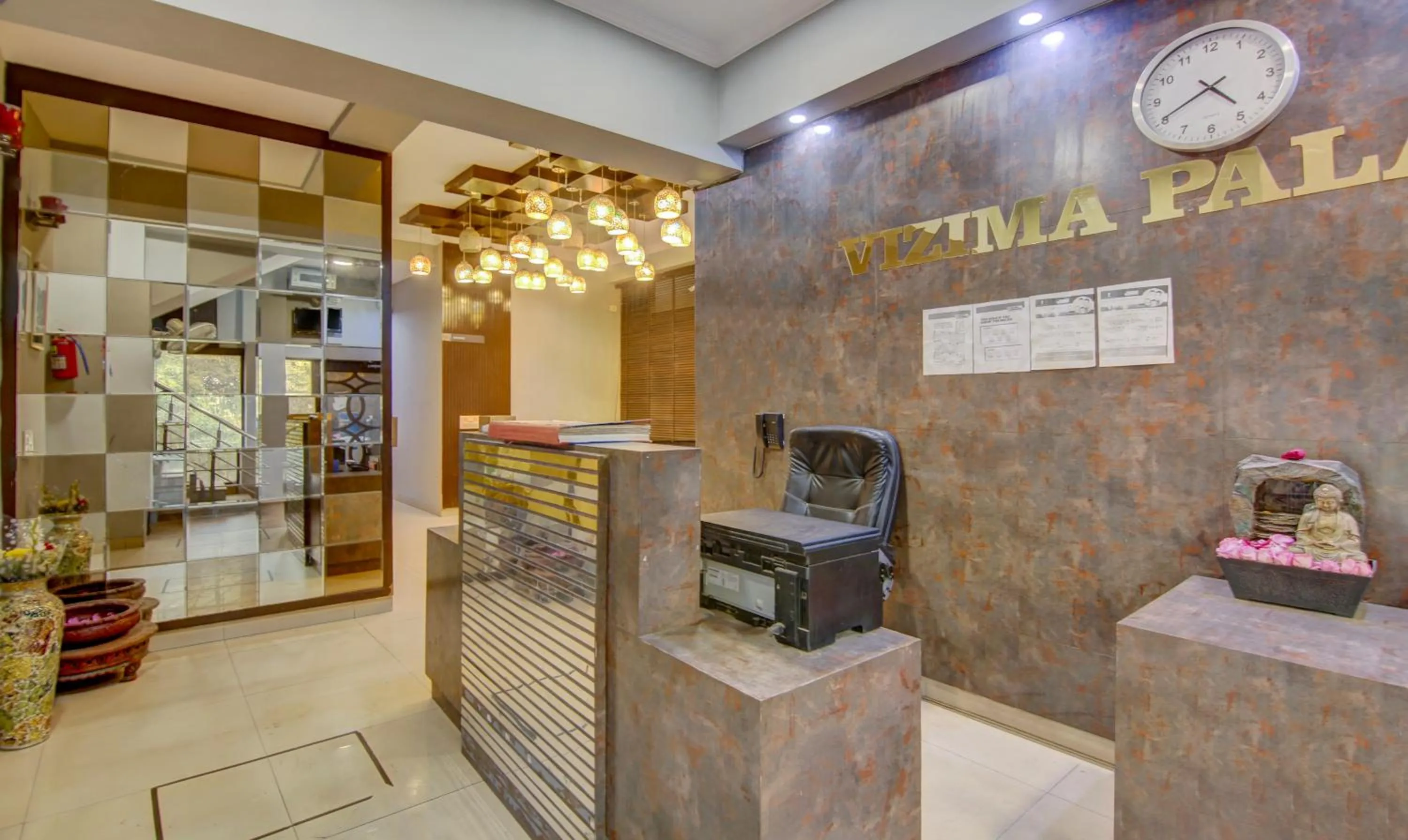 Lobby or reception in Itsy Hotels Vizima