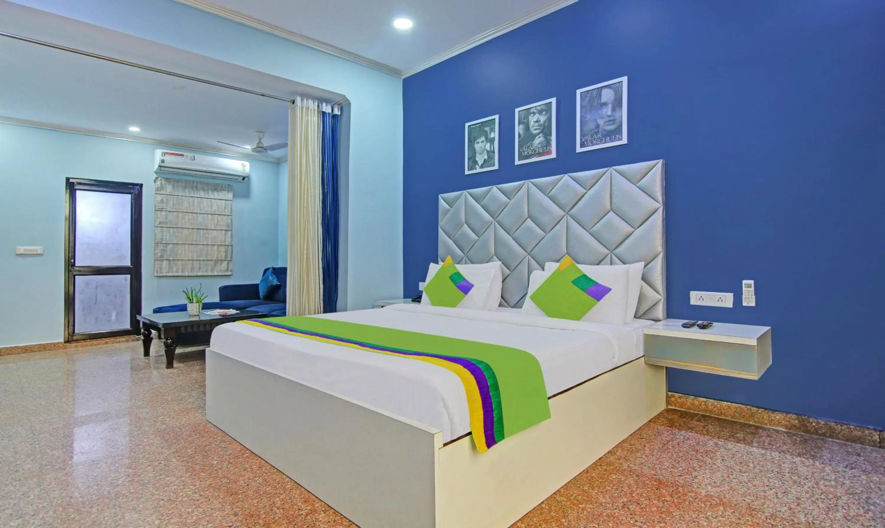 Bedroom, Bed in Itsy Hotels Golden Vista