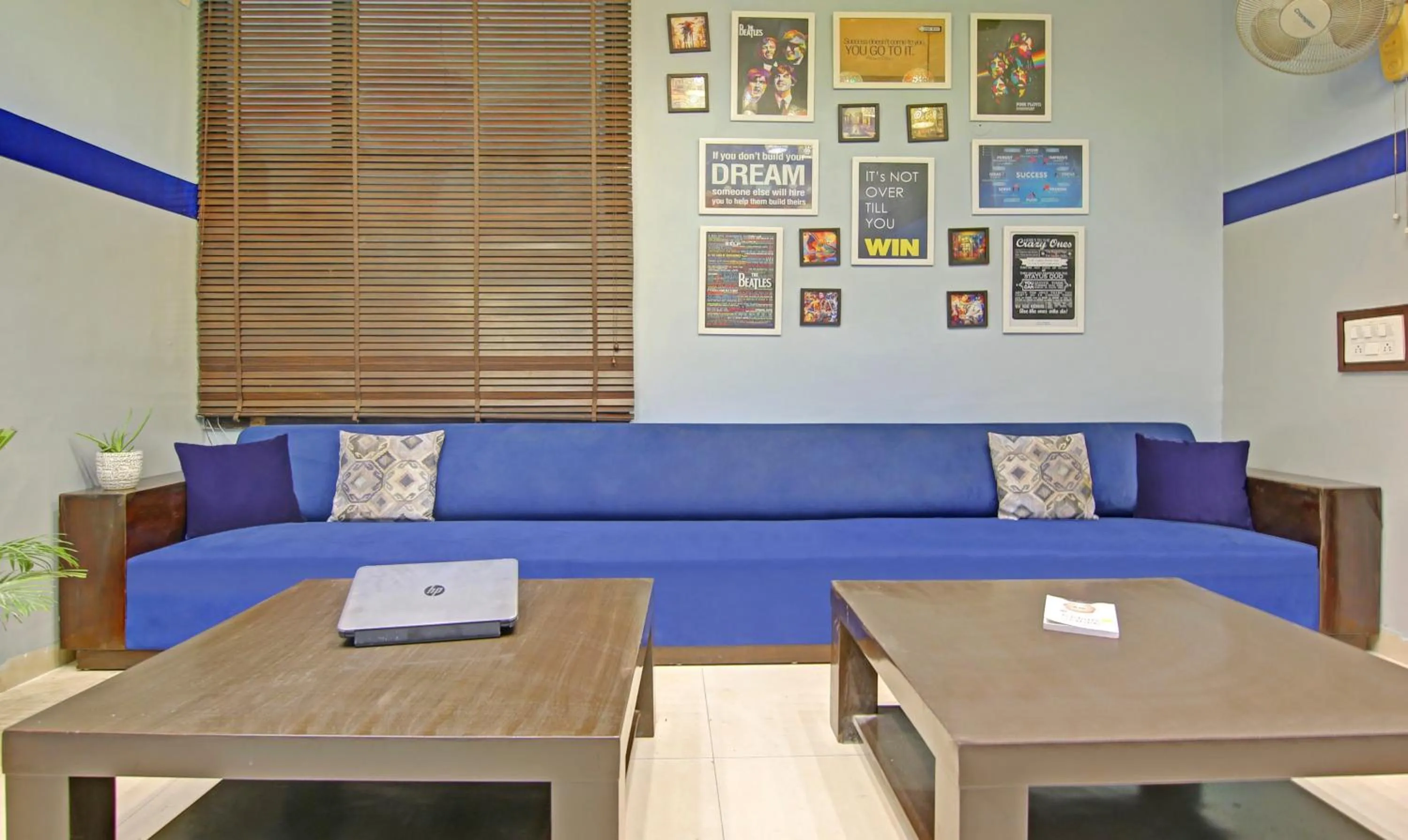 Lobby or reception in Itsy Hotels Golden Vista