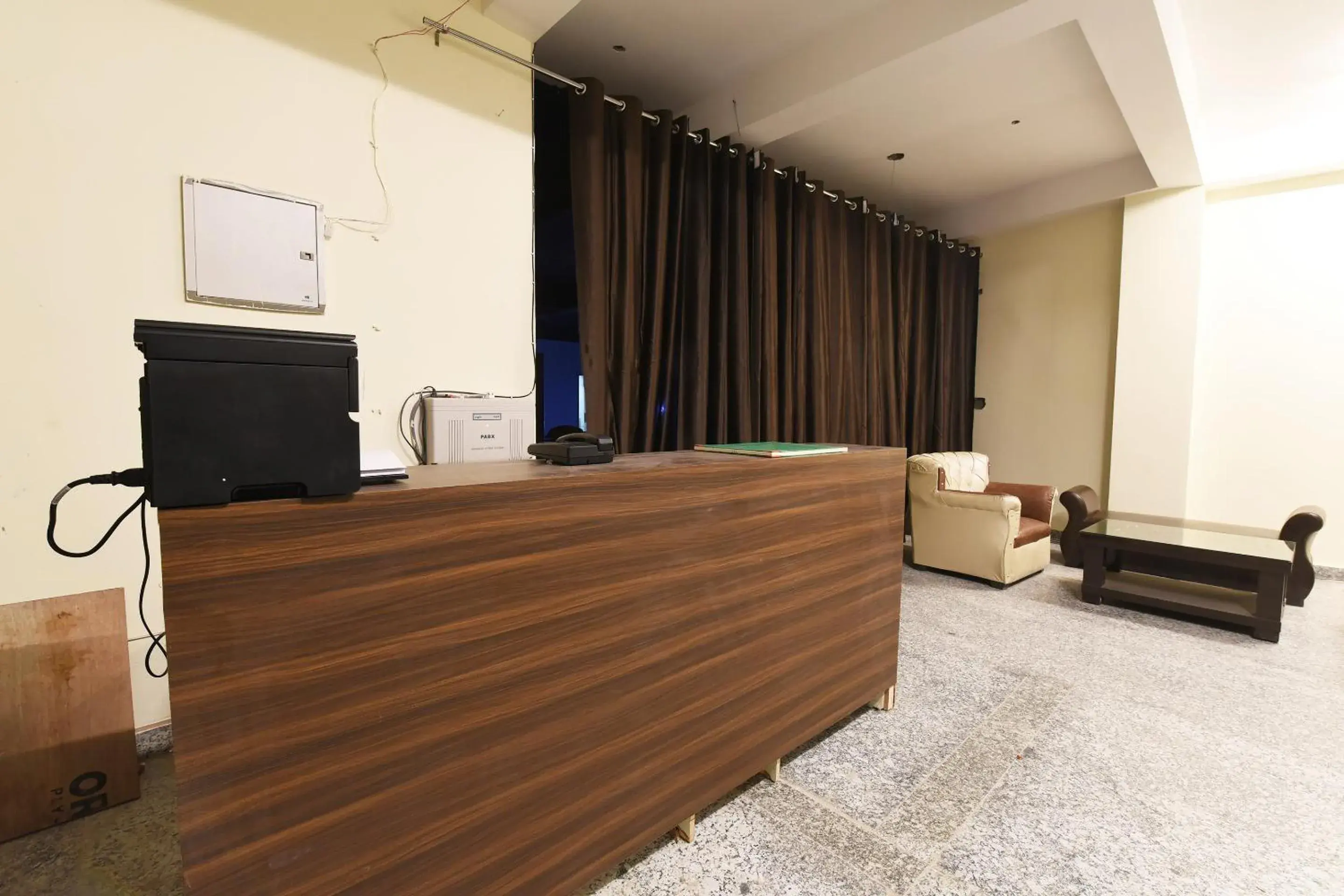Lobby or reception in OYO The Signature Hotel Near Iskcon Temple Noida