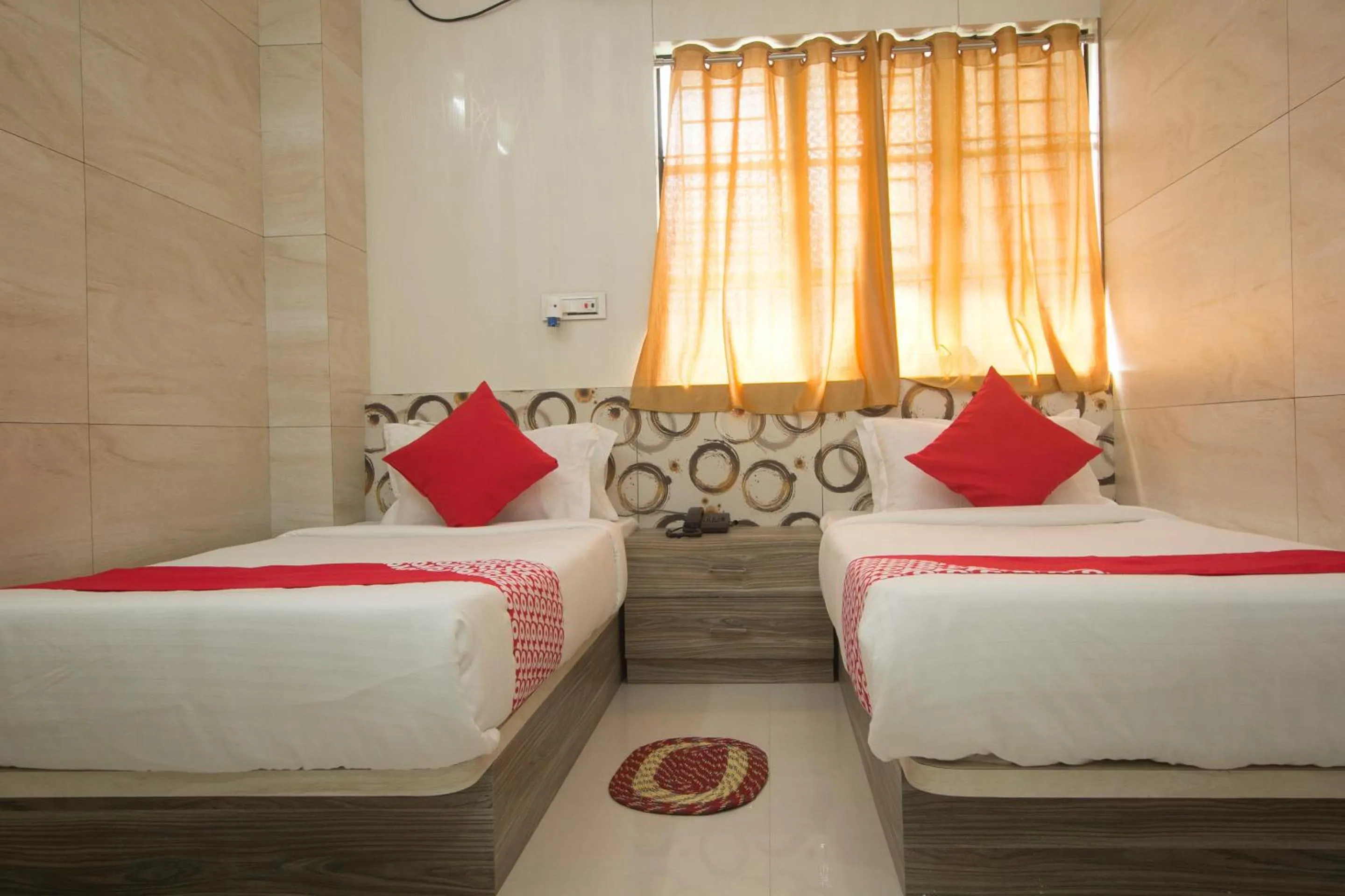 Bedroom, Bed in Super Capital O Priyanshu