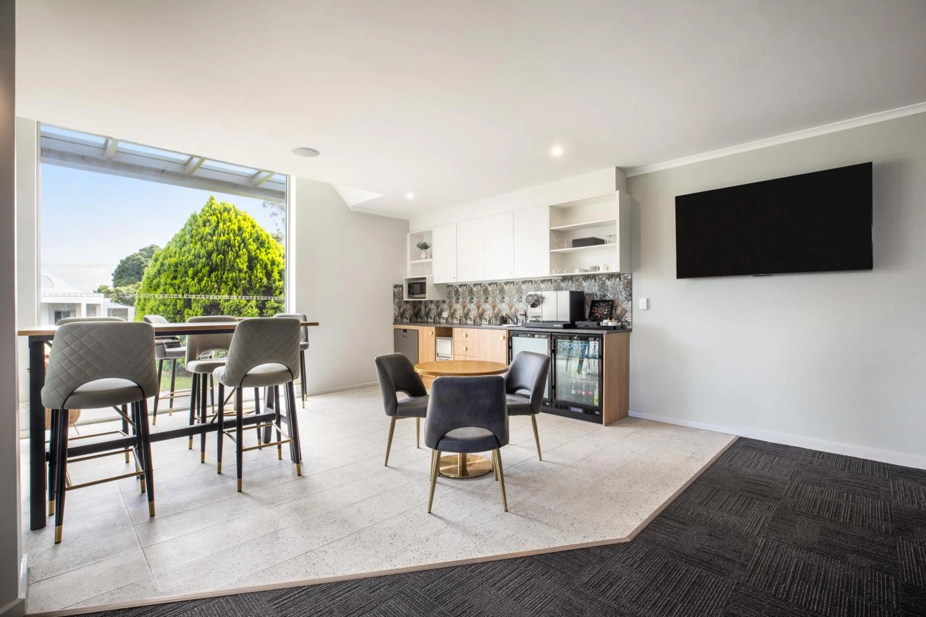 Communal lounge/ TV room in Nightelier Doncaster