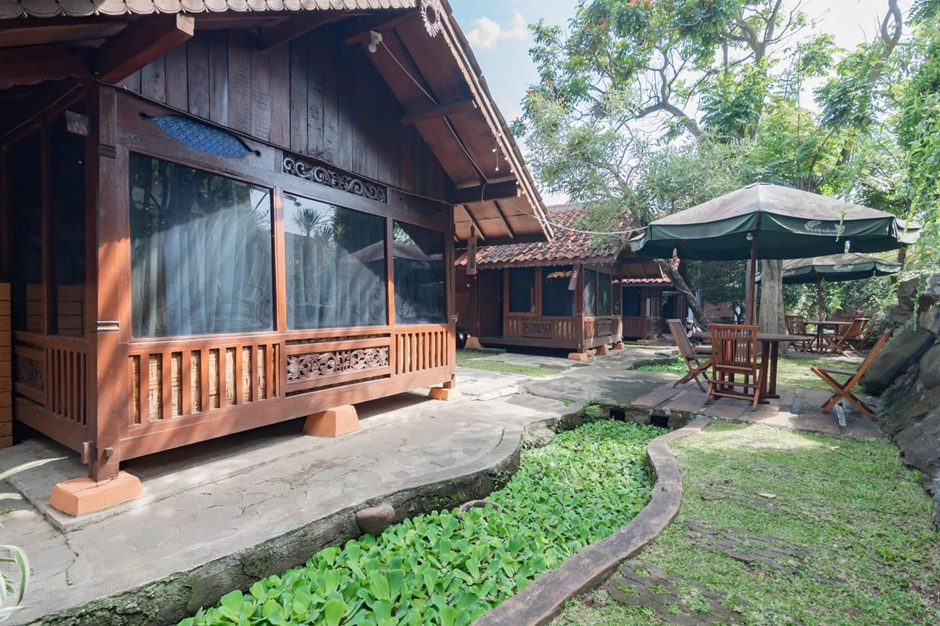 Property building in RedDoorz near Farmhouse Lembang