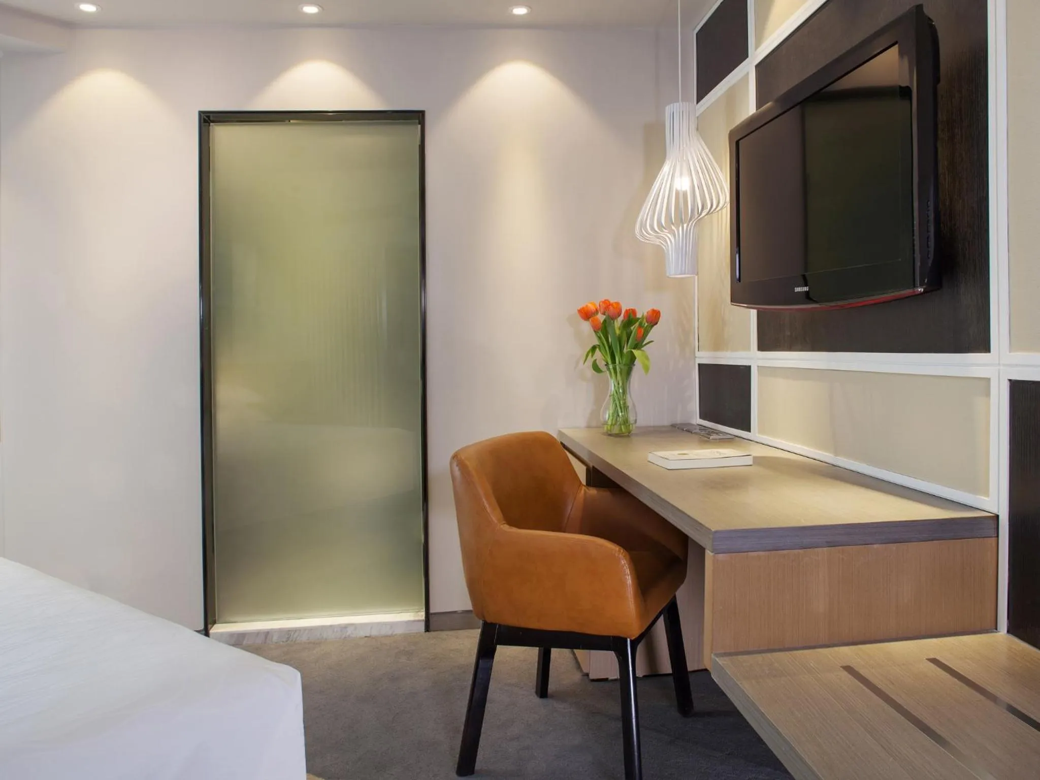 Decorative detail, Bed in Beijing Landmark Towers