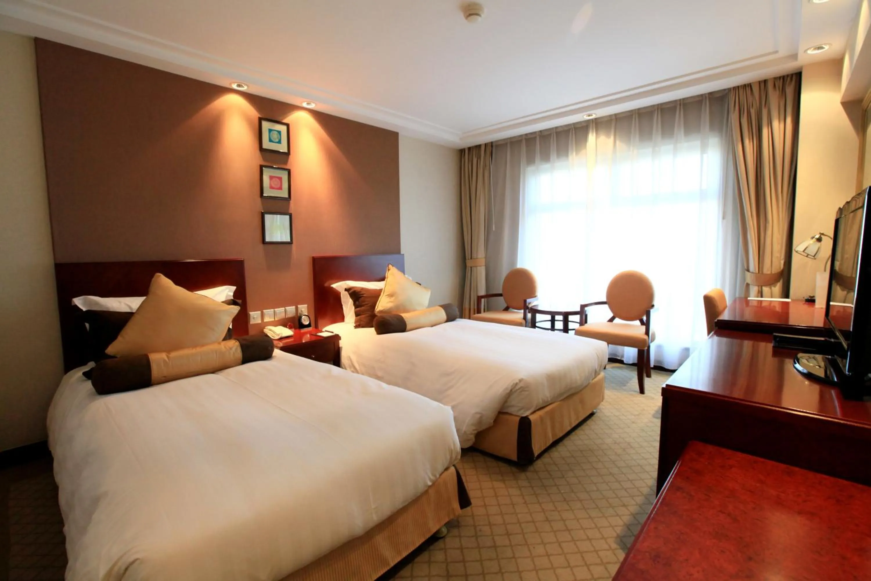 Bed in Beijing Landmark Towers