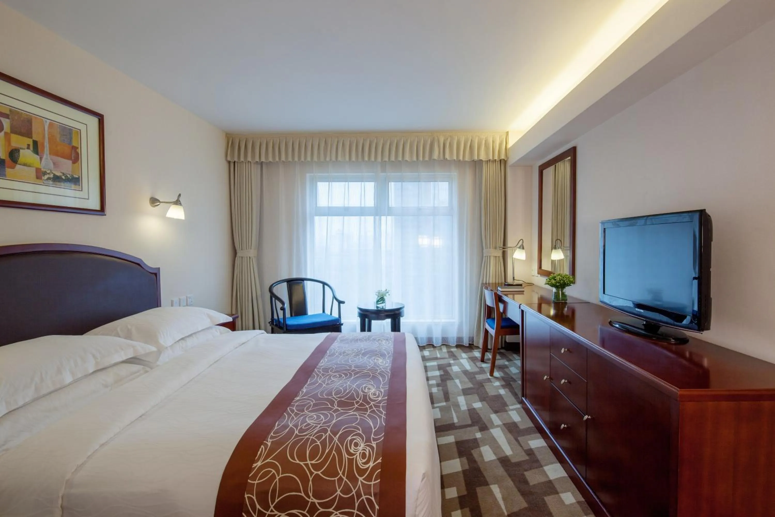 Photo of the whole room, Bed in Beijing Landmark Towers