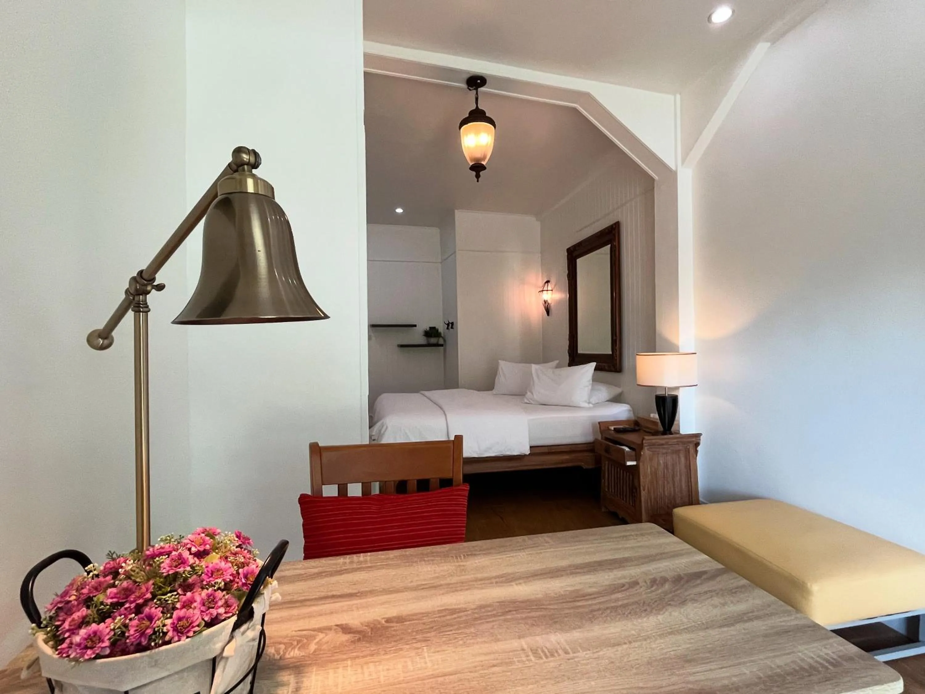 Bed in Rimklong boutique hotel trad