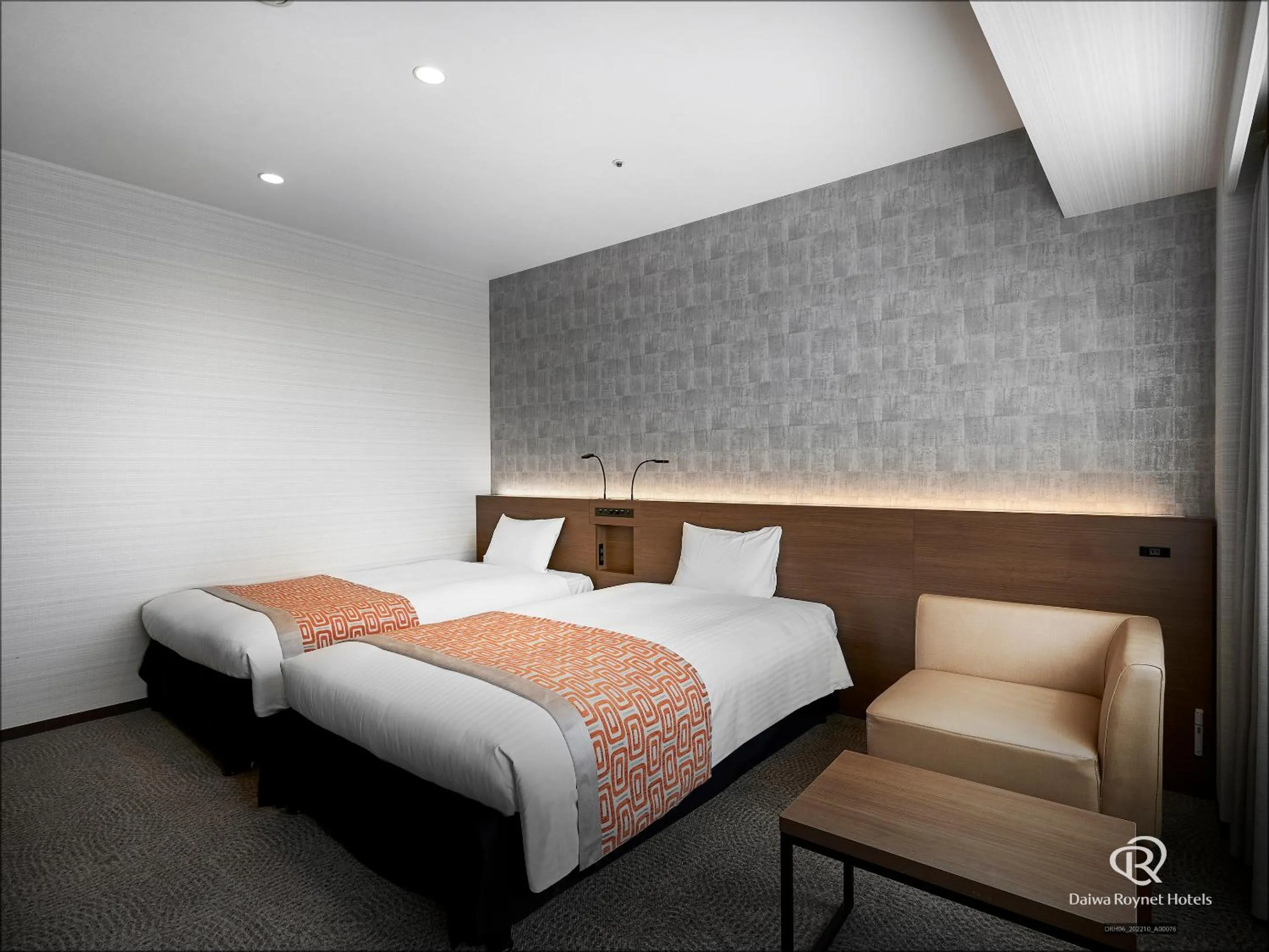 Bed in Daiwa Roynet Hotel Hiroshima-ekimae