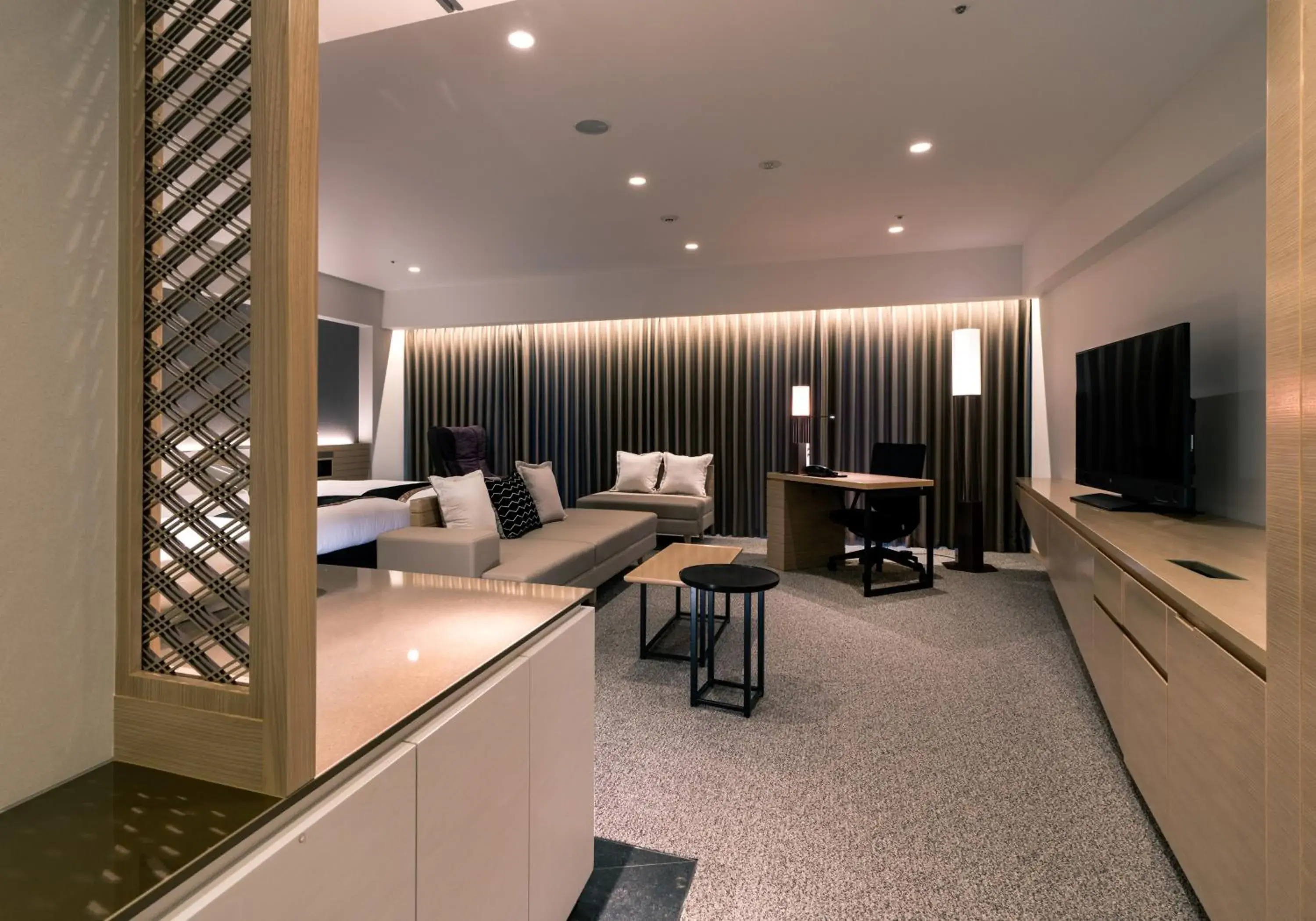 Living room in Daiwa Roynet Hotel Kyoto Terrace Hachijo PREMIER Living room in Daiwa Roynet Hotel Kyoto Terrace Hachijo PREMIER