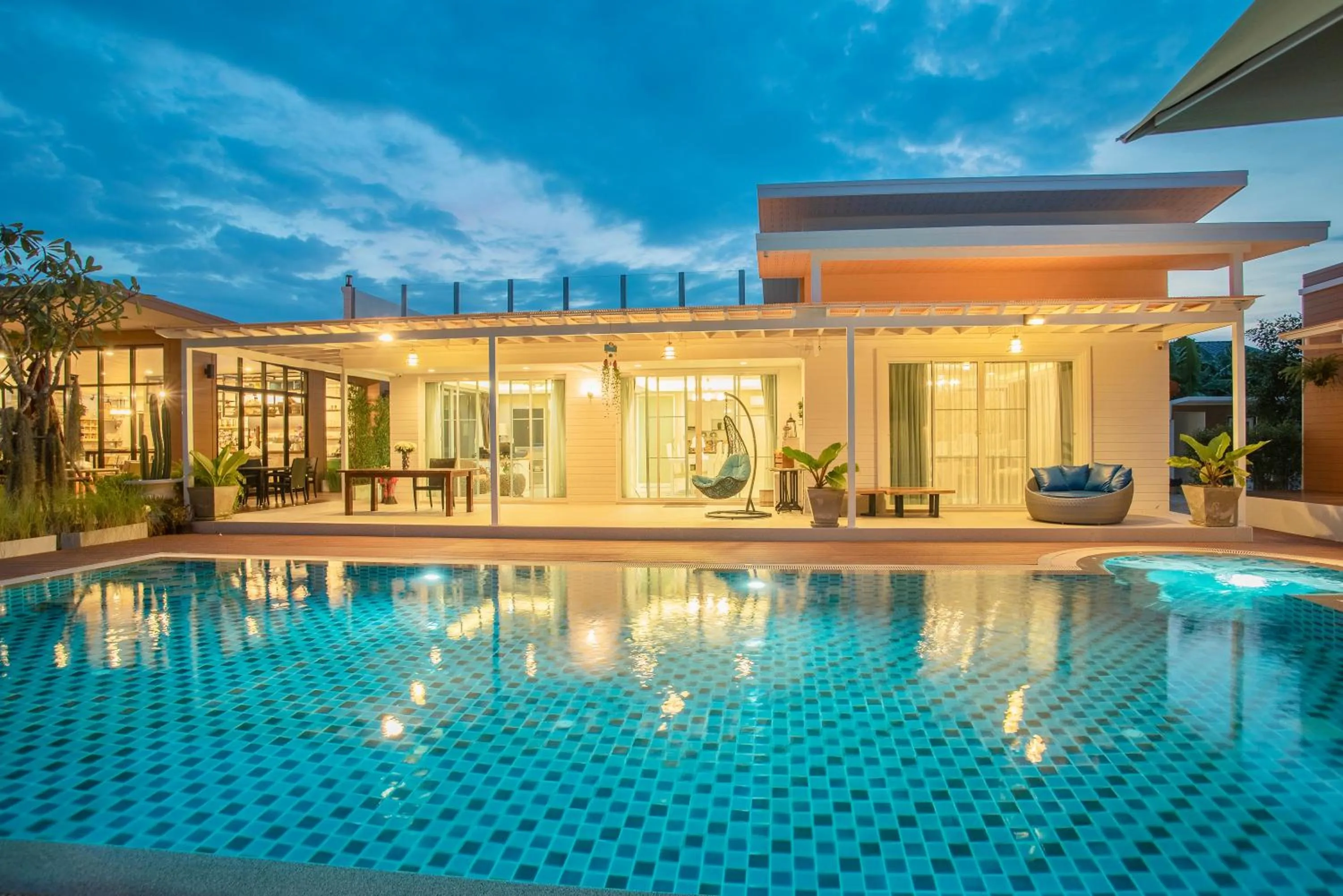Property building in Kan & Kan Luxury Pool Villa Hua Hin with all bathtub
